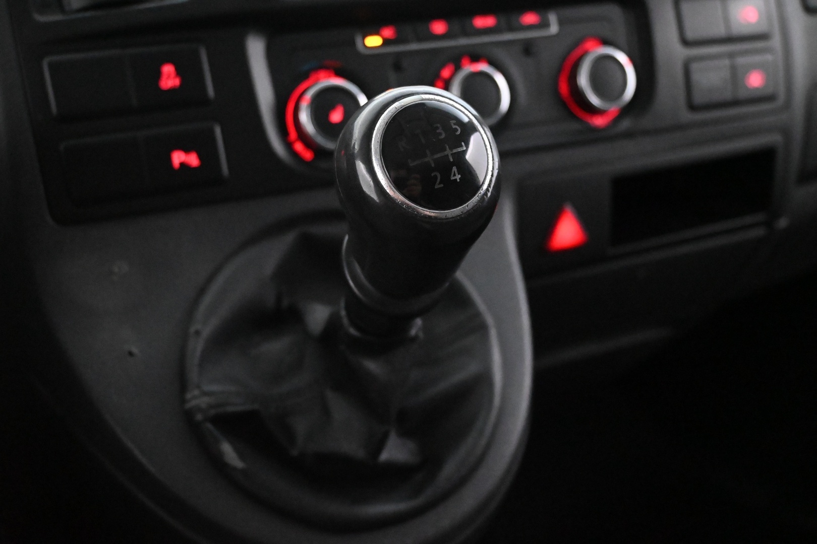 VOLKSWAGEN Caravelle 2010