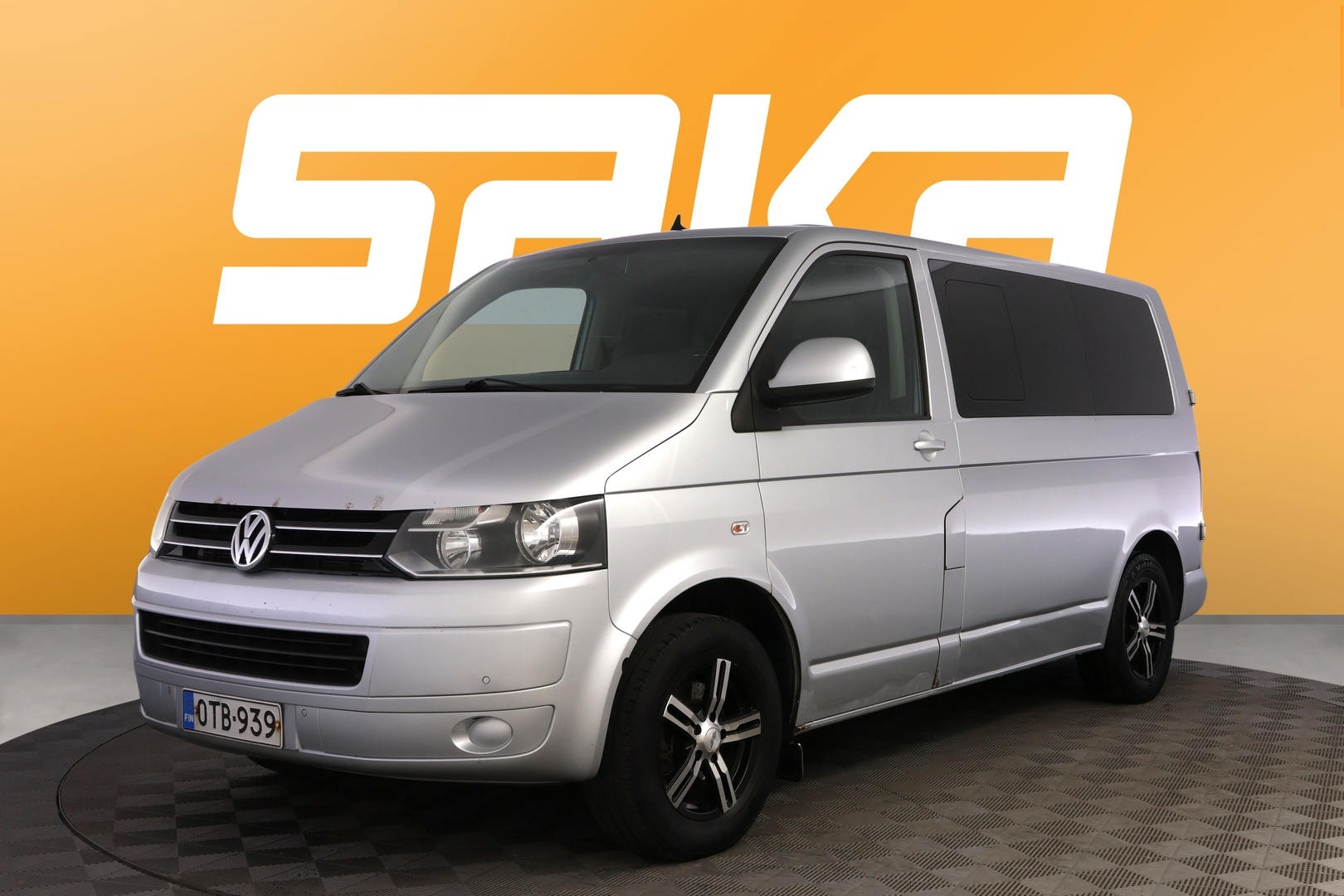 VOLKSWAGEN Caravelle 2010