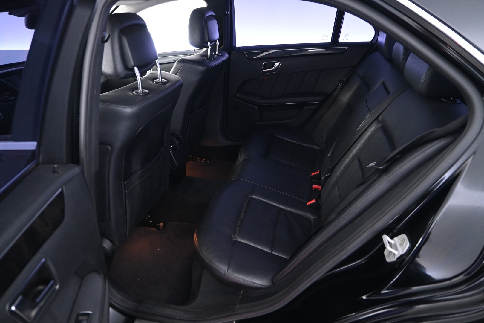 MERCEDES-BENZ E 2012