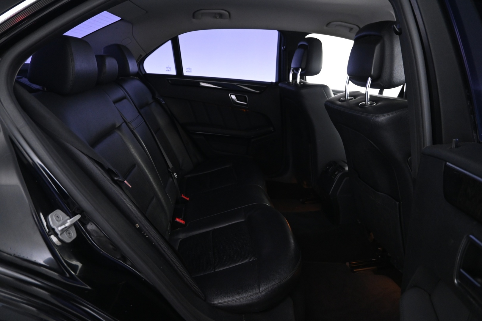 MERCEDES-BENZ E 2012