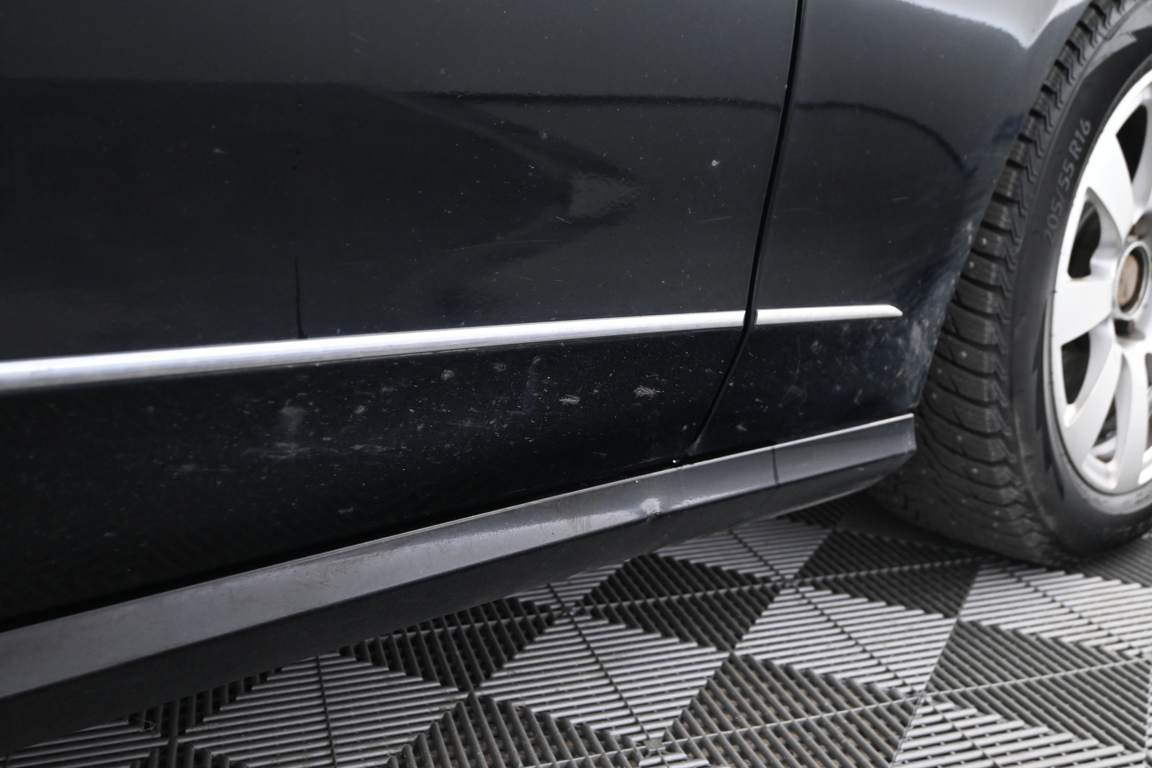 MERCEDES-BENZ E 2012