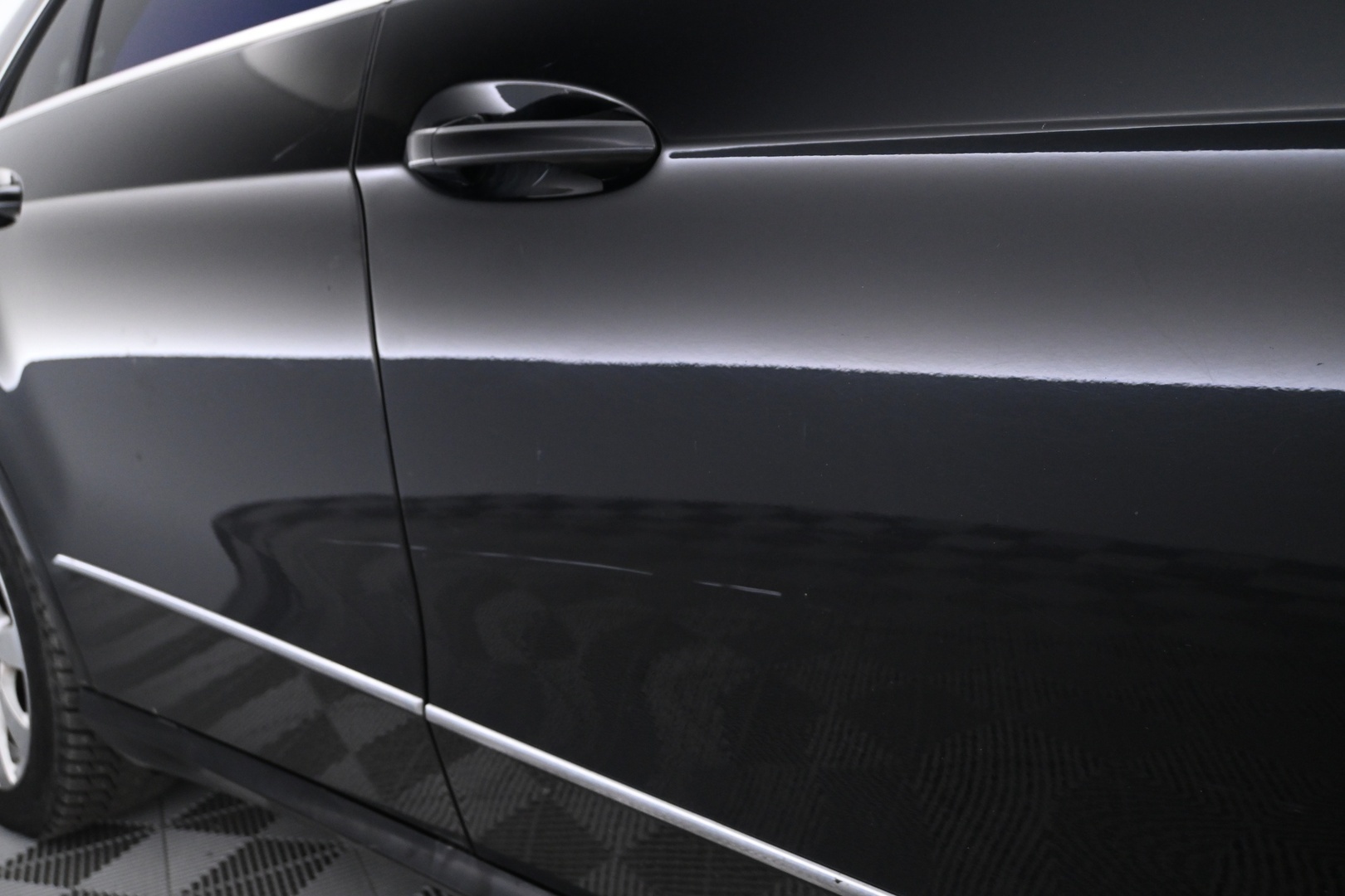 MERCEDES-BENZ E 2012