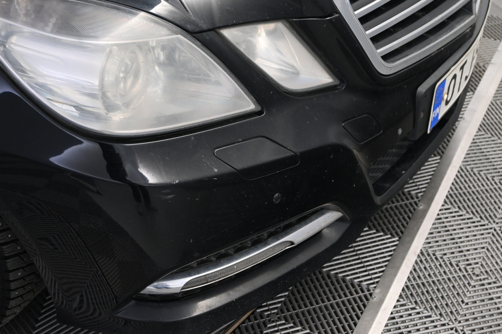 MERCEDES-BENZ E 2012