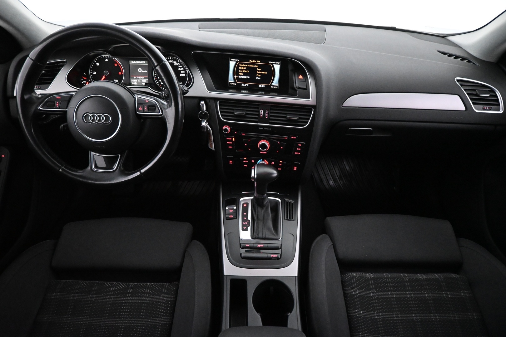 AUDI A4 2014