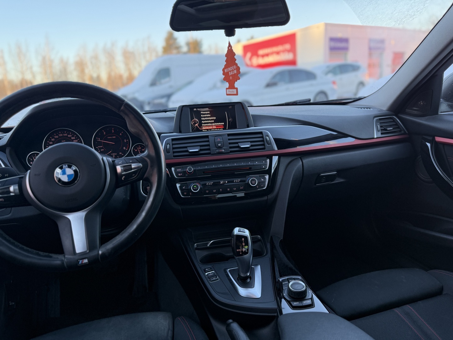 BMW 320 2017