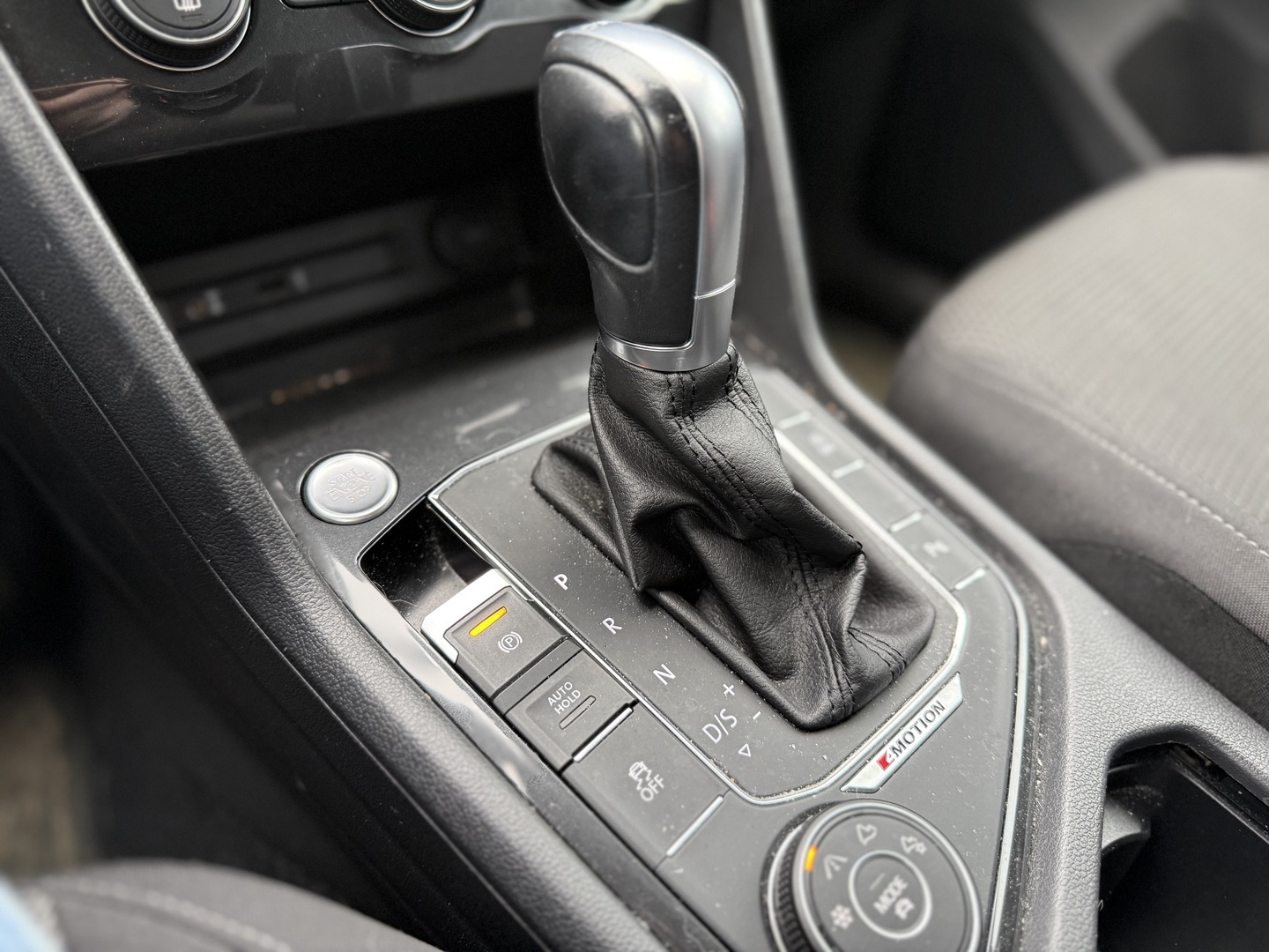 VOLKSWAGEN Tiguan 2017