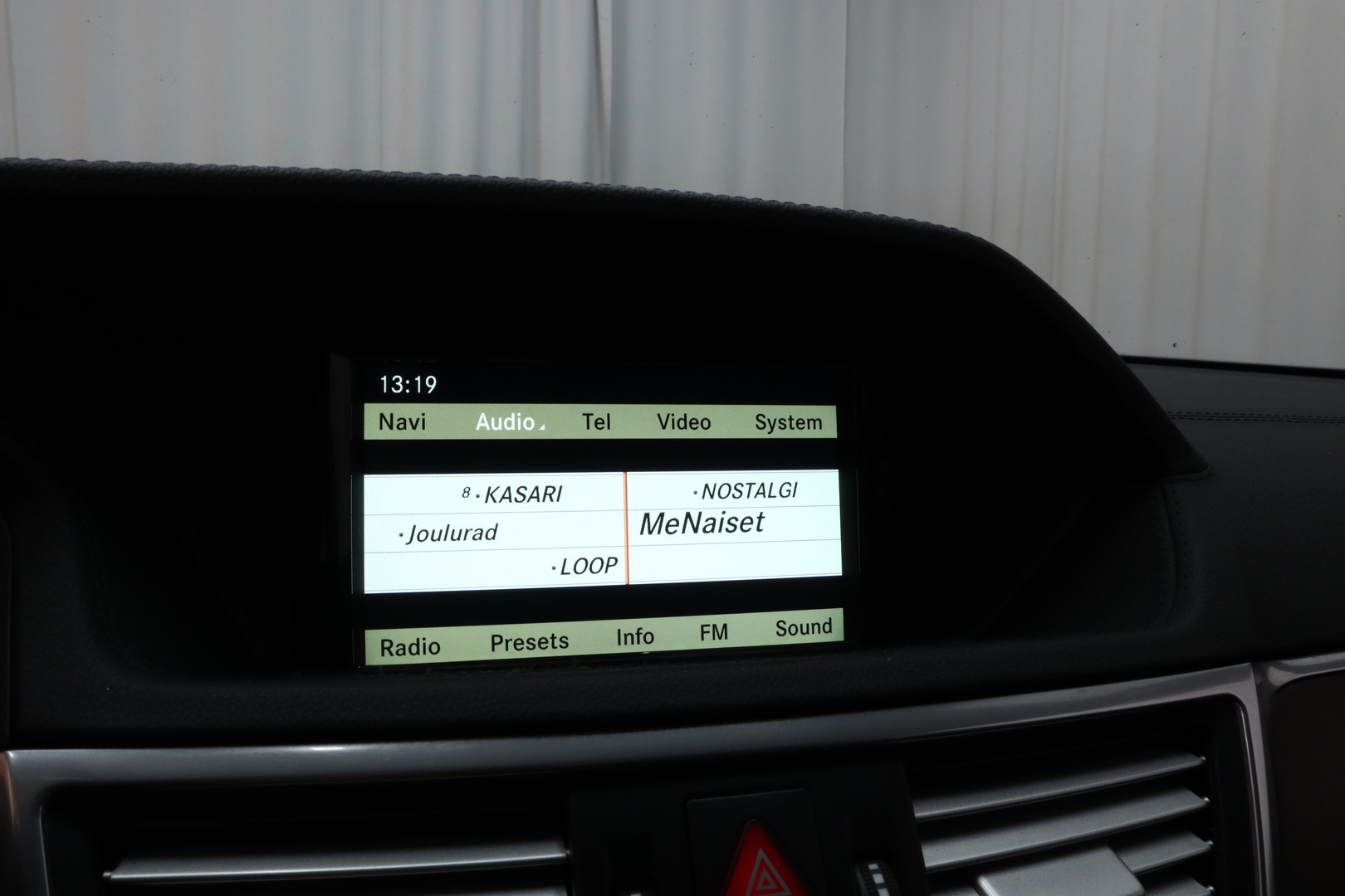 MERCEDES-BENZ E 2010