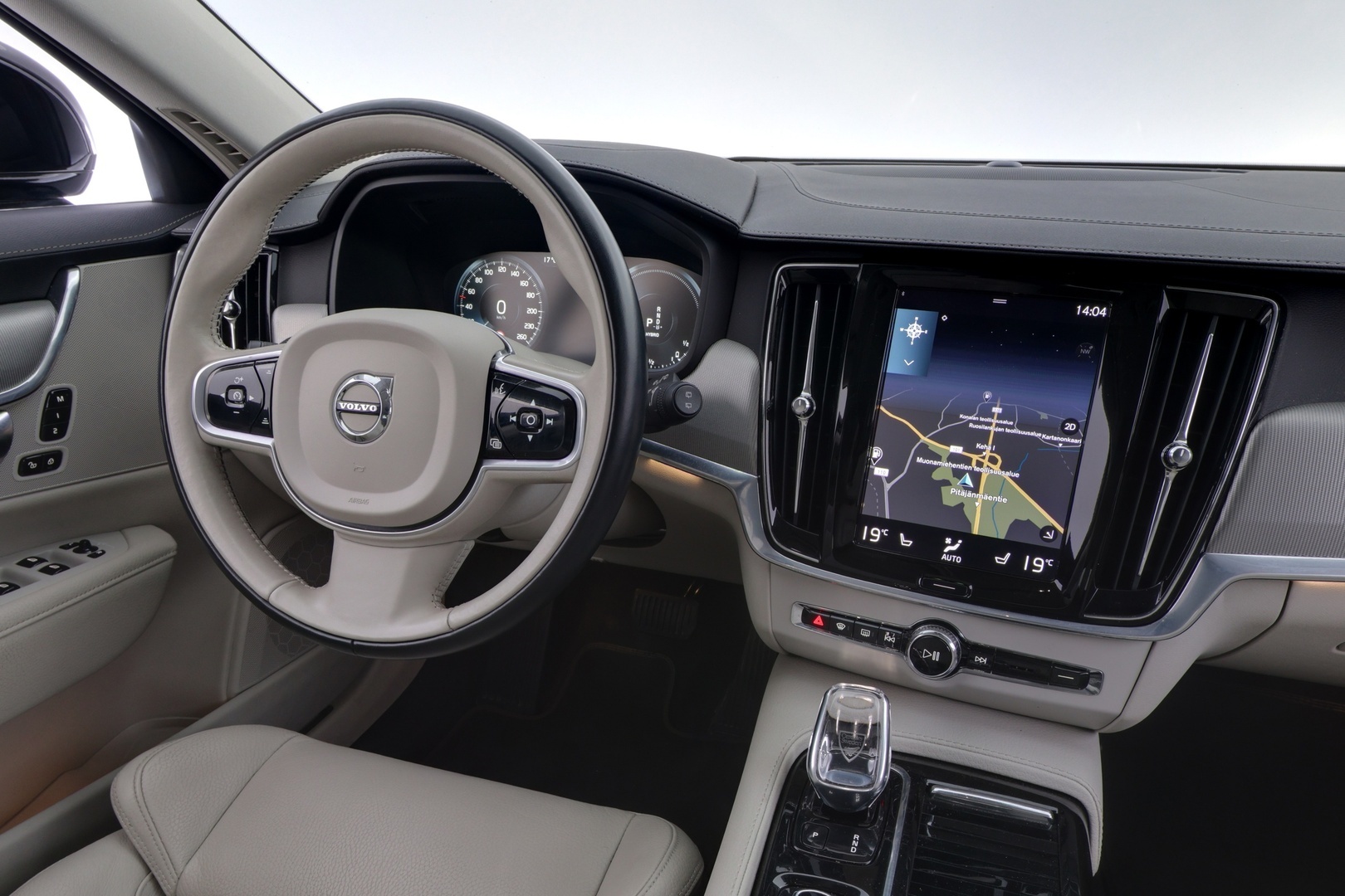 VOLVO V90 2020