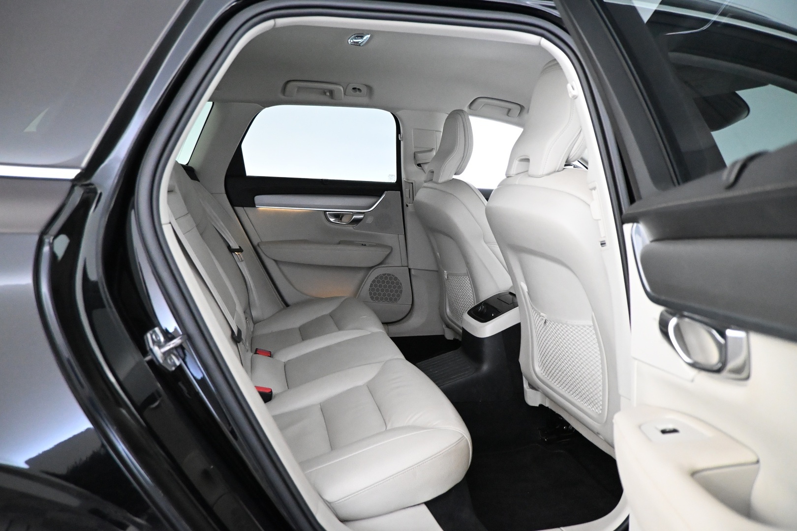 VOLVO V90 2020