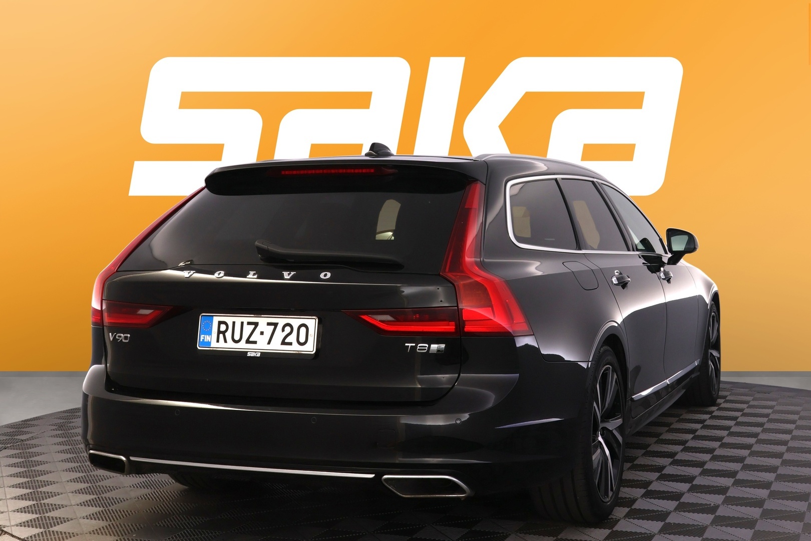 VOLVO V90 2020