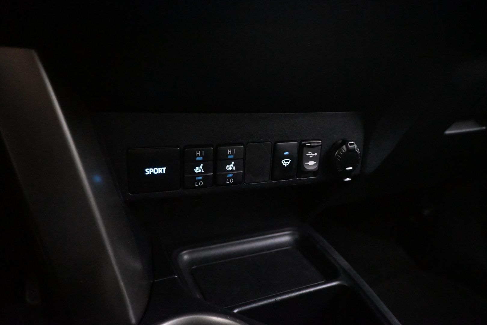 TOYOTA RAV4 2014