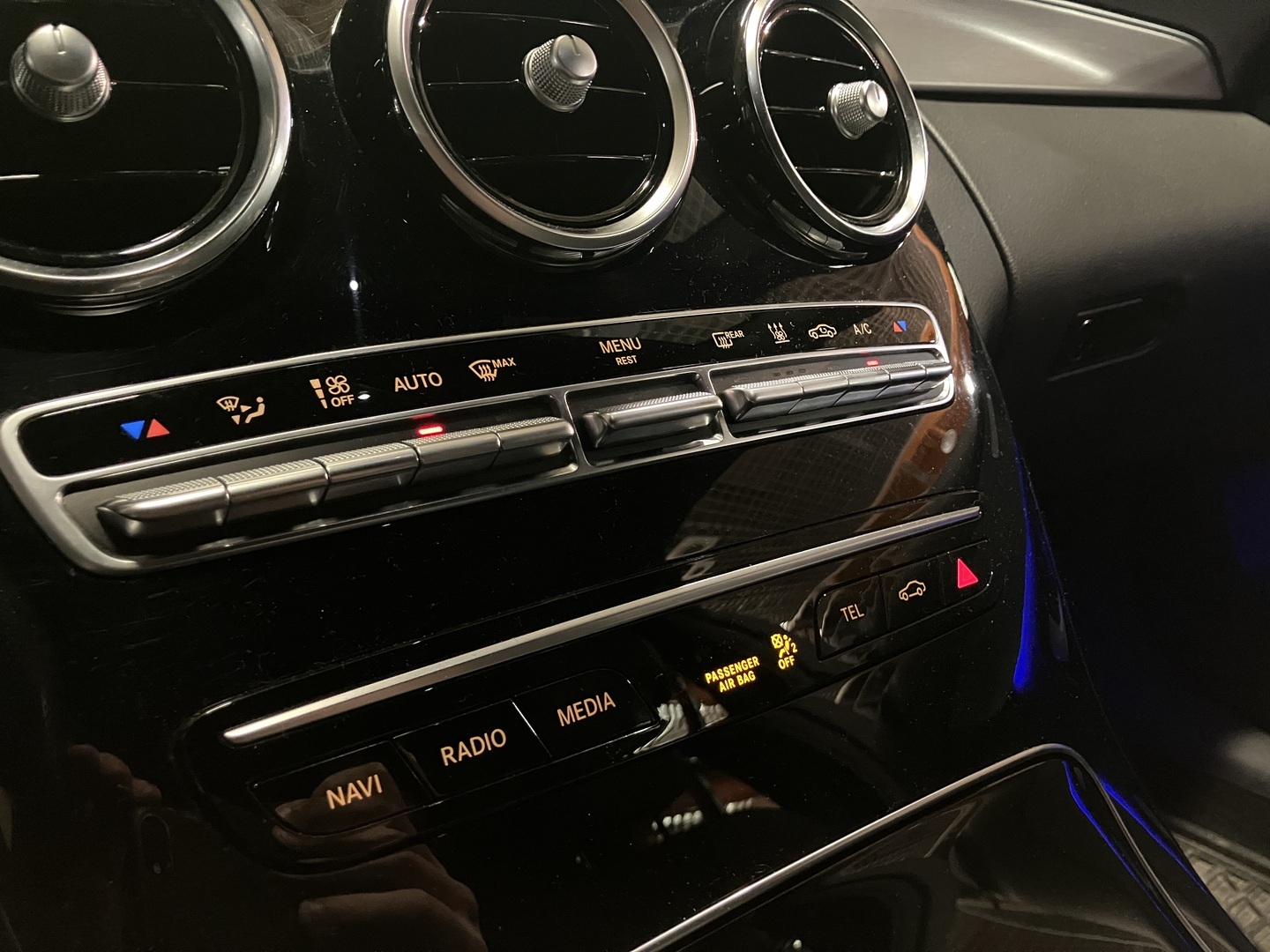 MERCEDES-BENZ C 2020