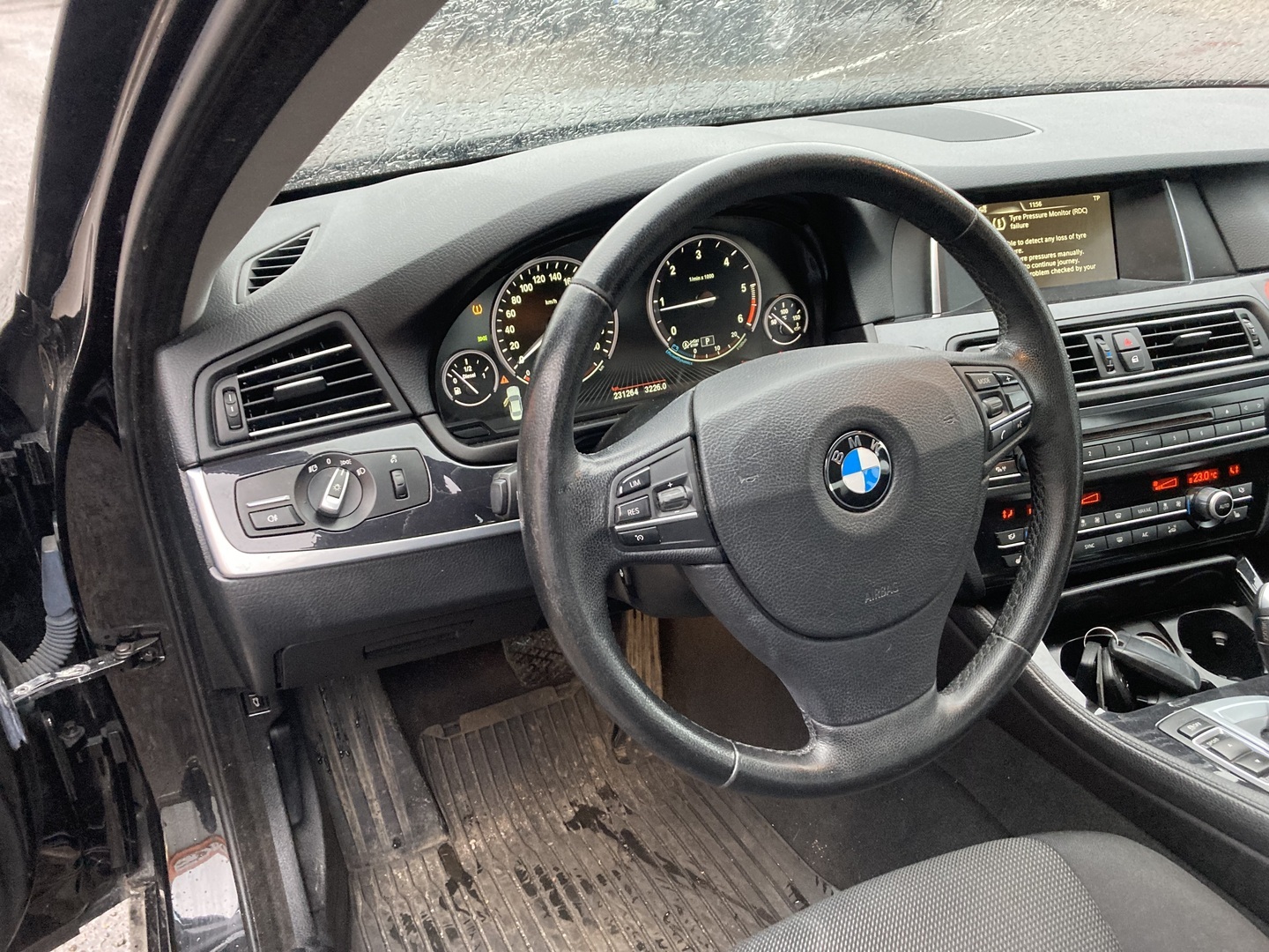 BMW 520 2015