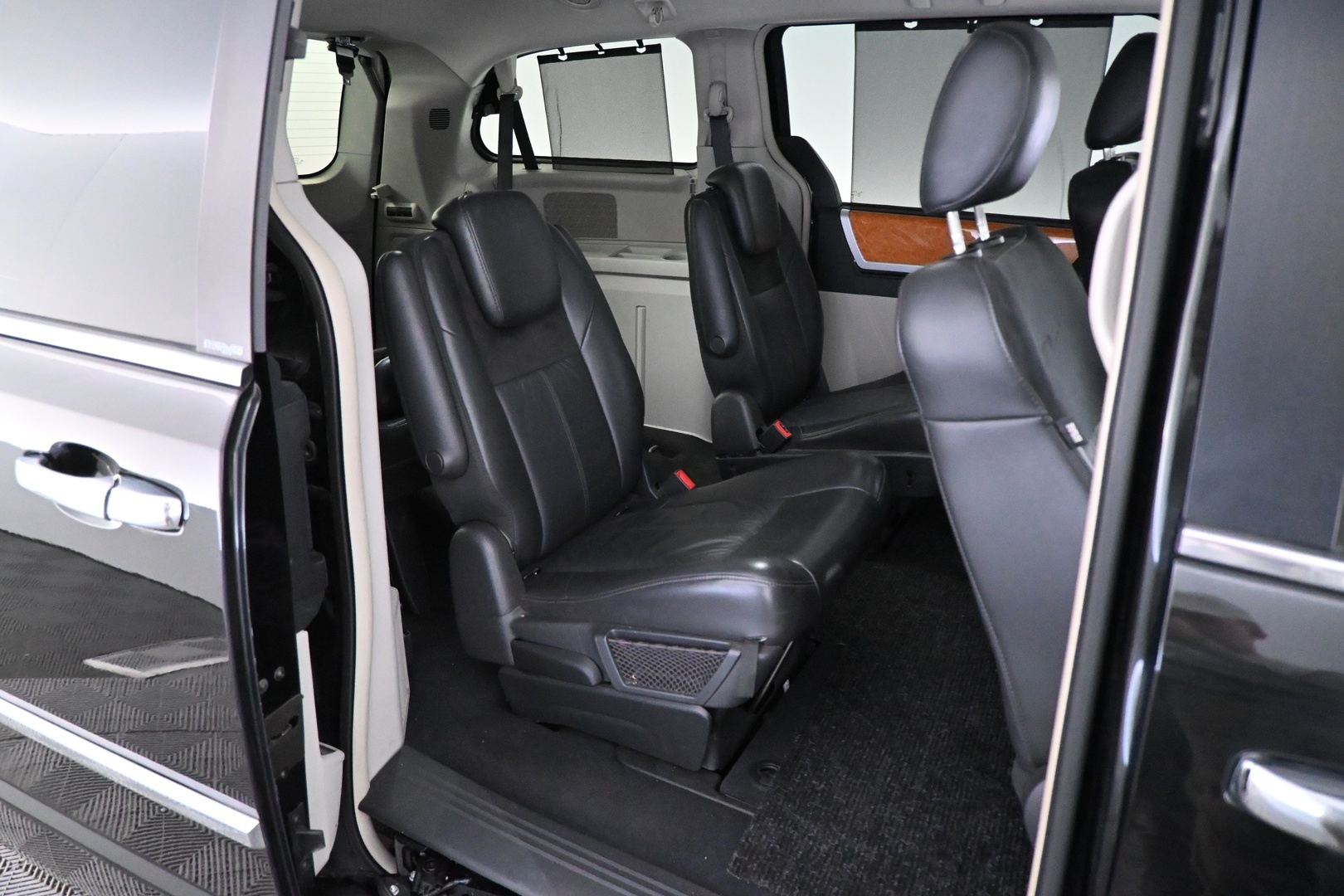 CHRYSLER GRAND VOYAGER 2010