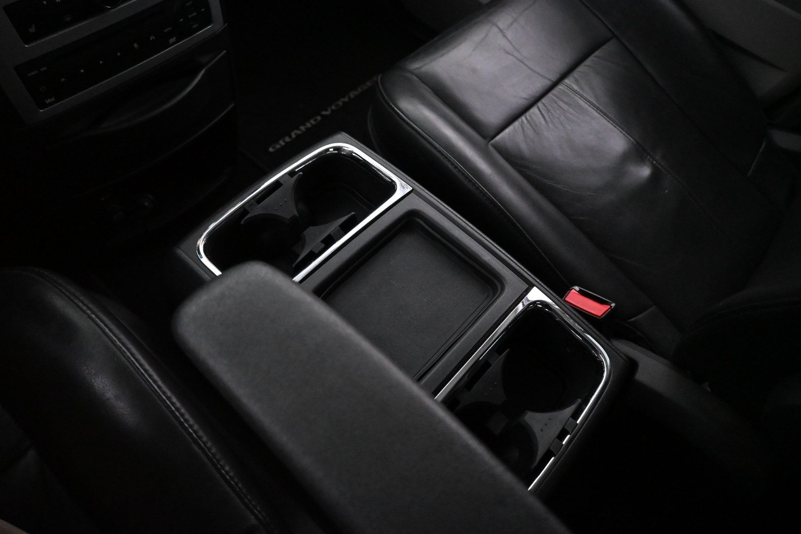 CHRYSLER GRAND VOYAGER 2010