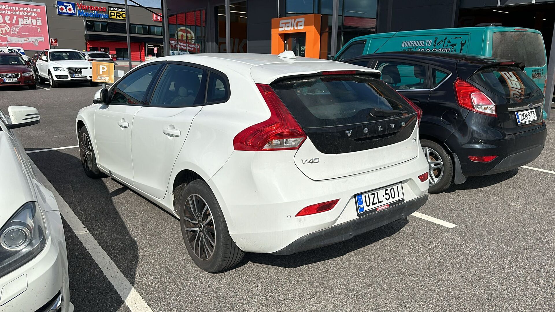 VOLVO V40 2017