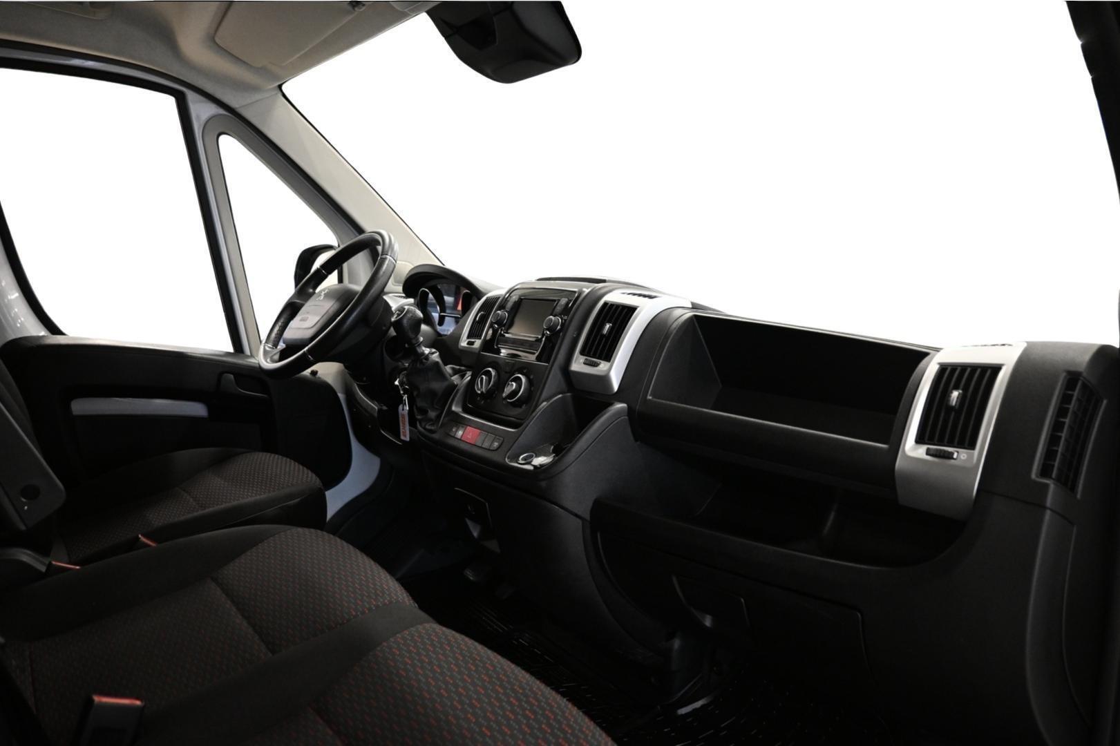 PEUGEOT Boxer 2022