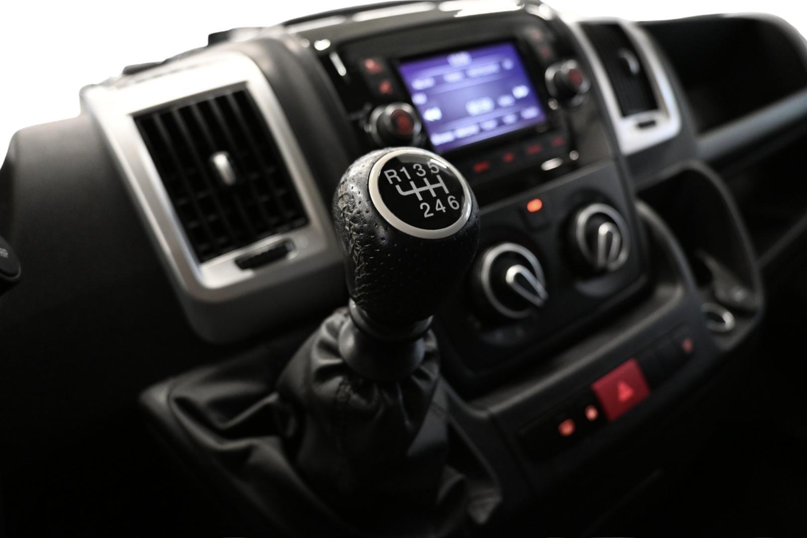 PEUGEOT Boxer 2022