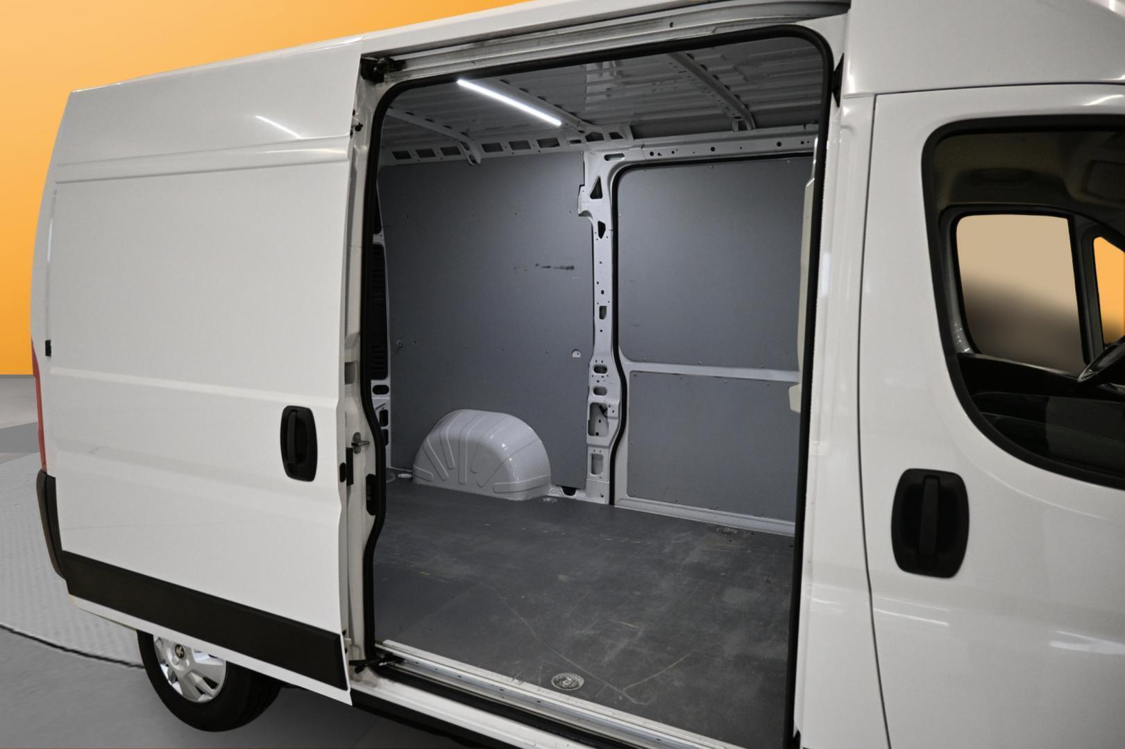 PEUGEOT Boxer 2022