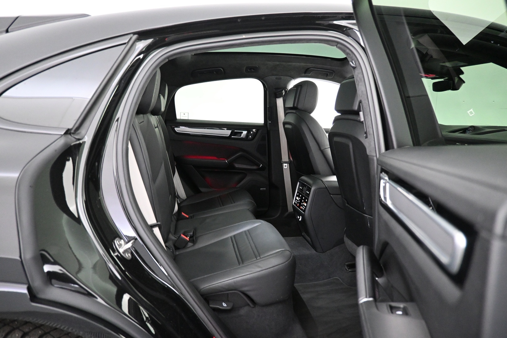 PORSCHE Cayenne 2023