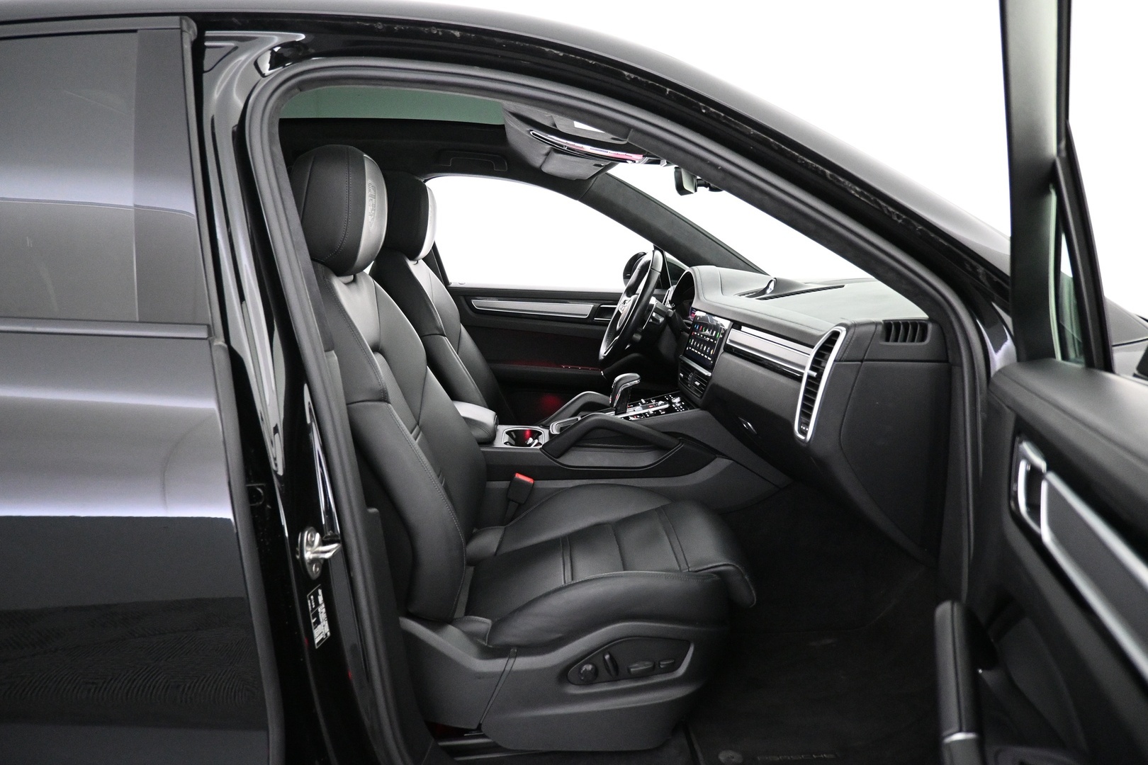 PORSCHE Cayenne 2023