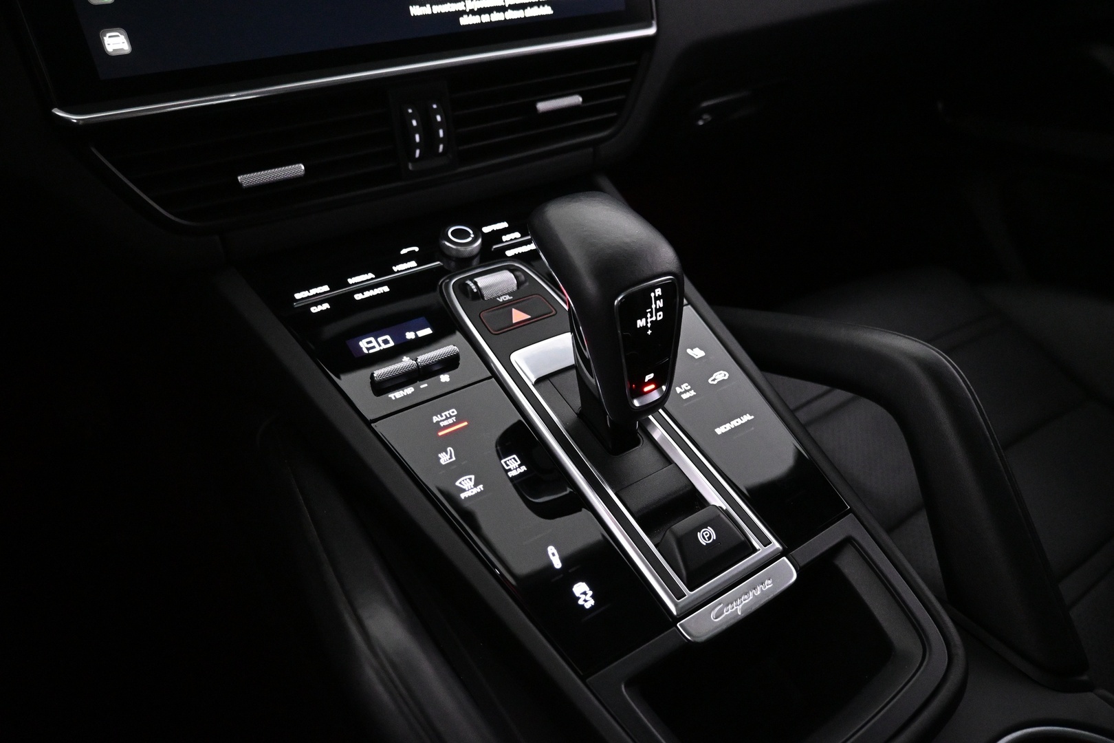 PORSCHE Cayenne 2023