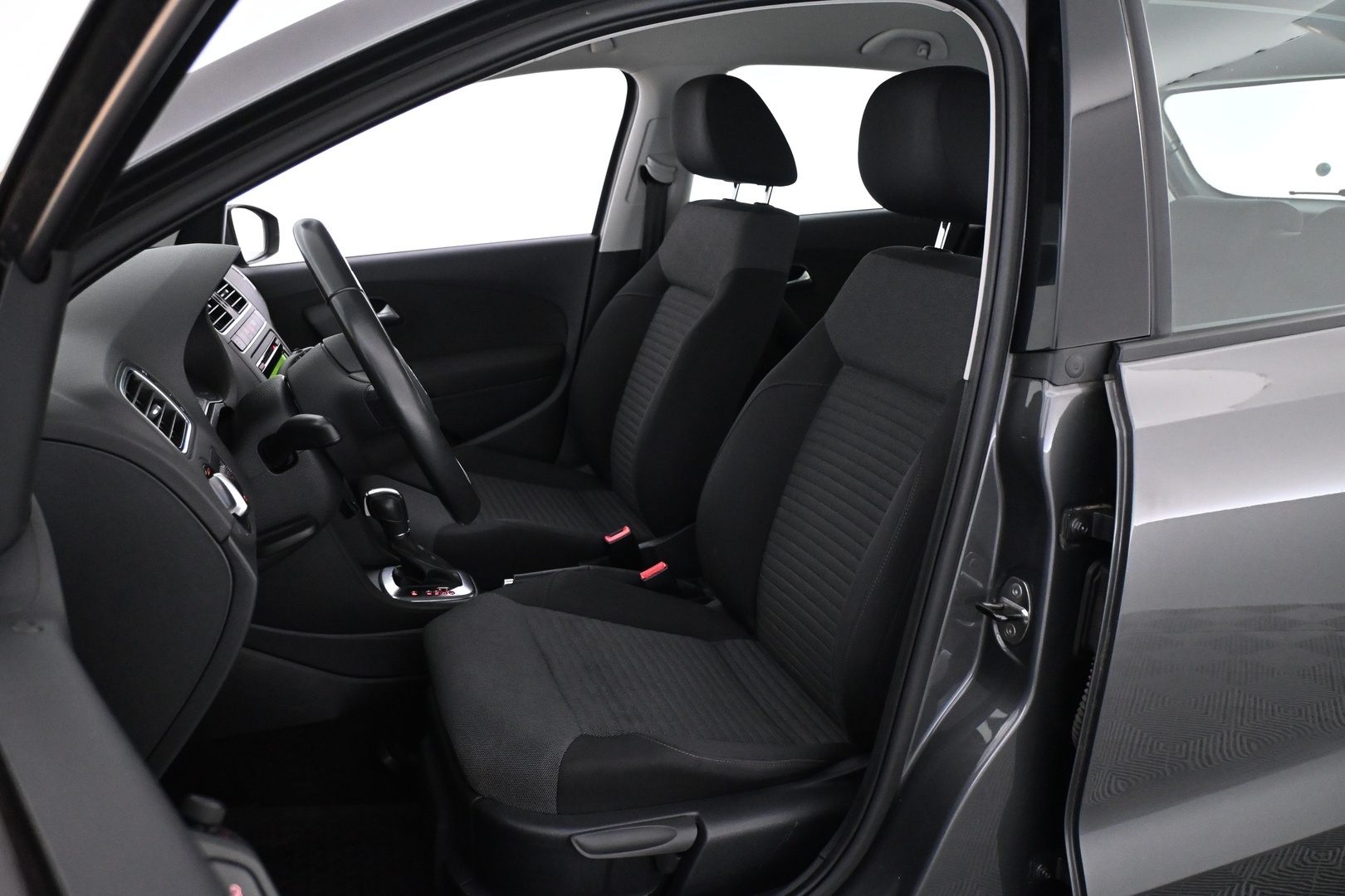 VOLKSWAGEN Polo 2014