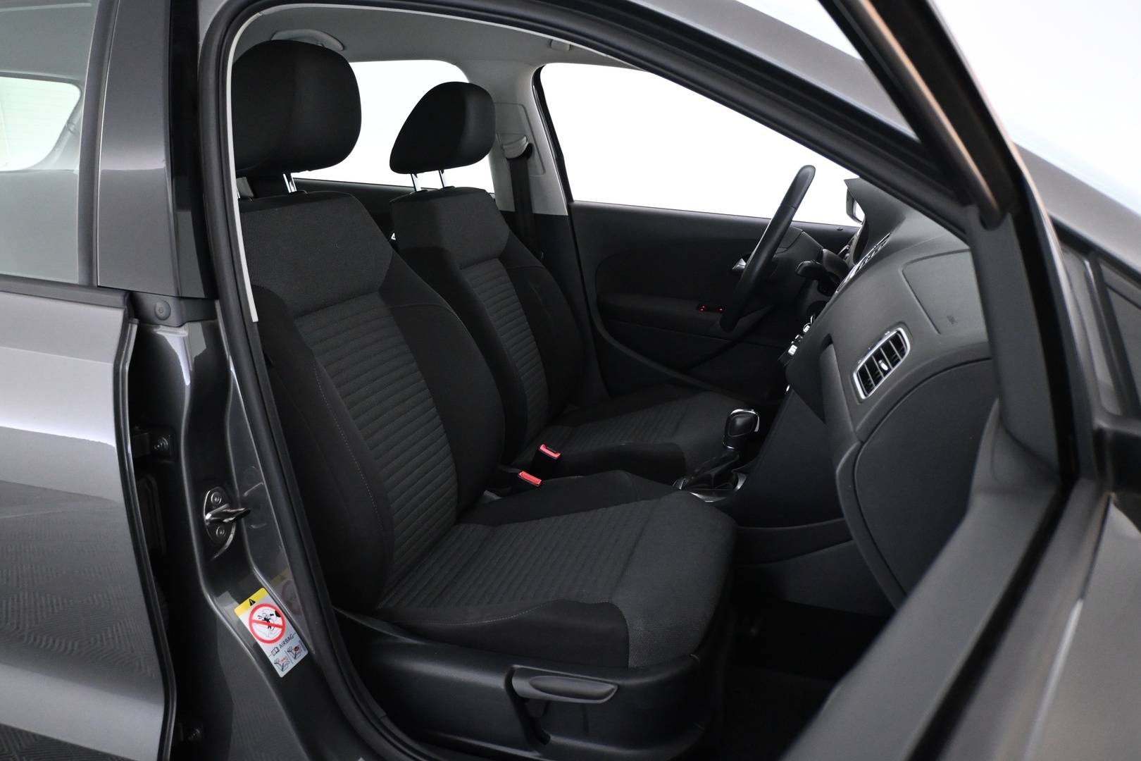 VOLKSWAGEN Polo 2014