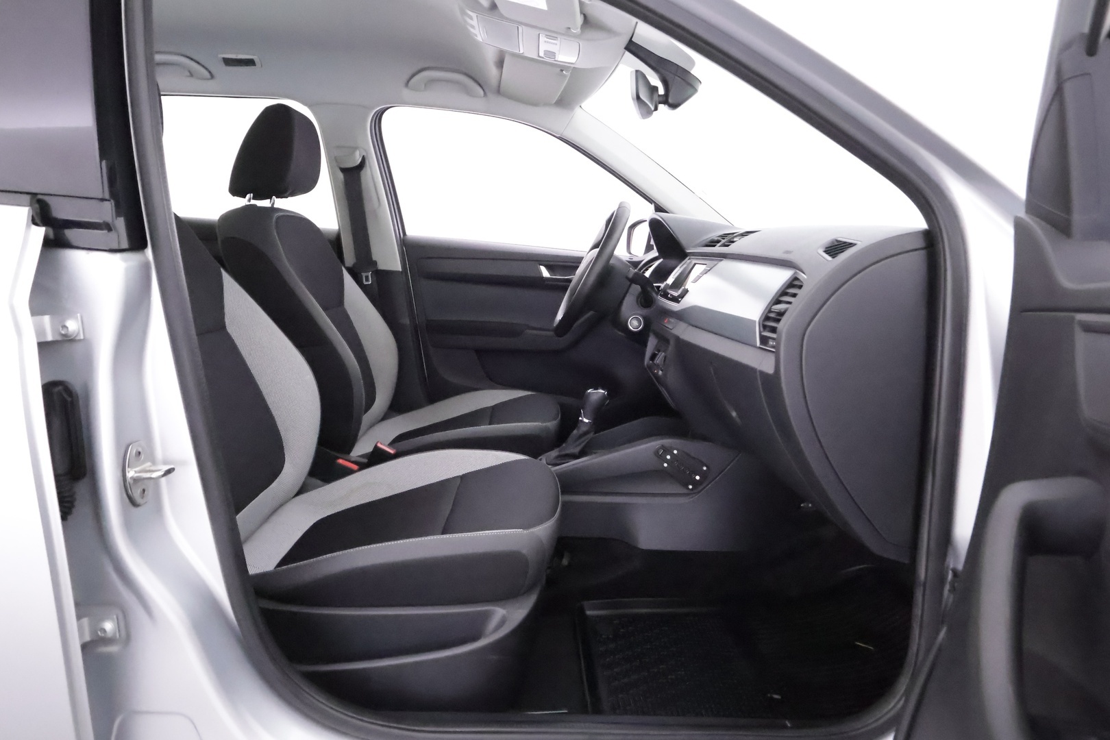 SKODA Fabia 2016