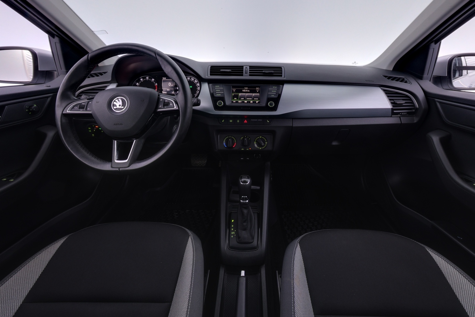 SKODA Fabia 2016