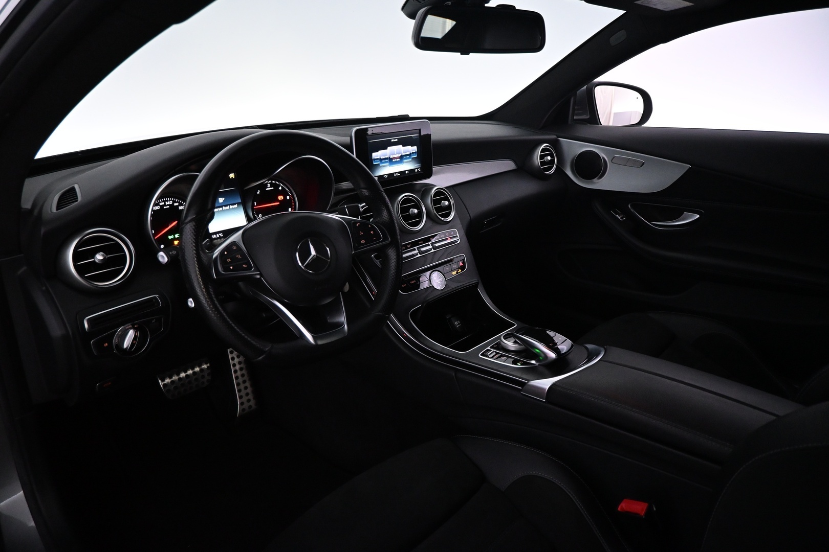 MERCEDES-BENZ C 2016