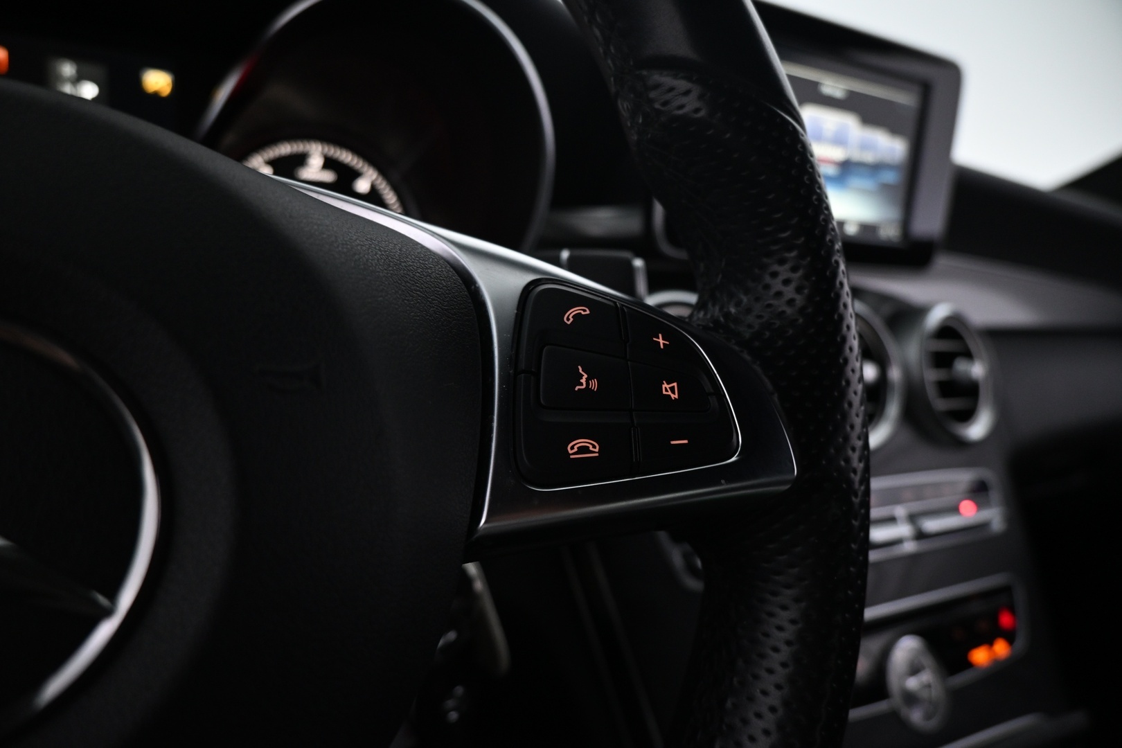 MERCEDES-BENZ C 2016
