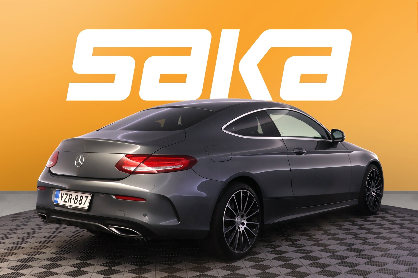 MERCEDES-BENZ C 2016