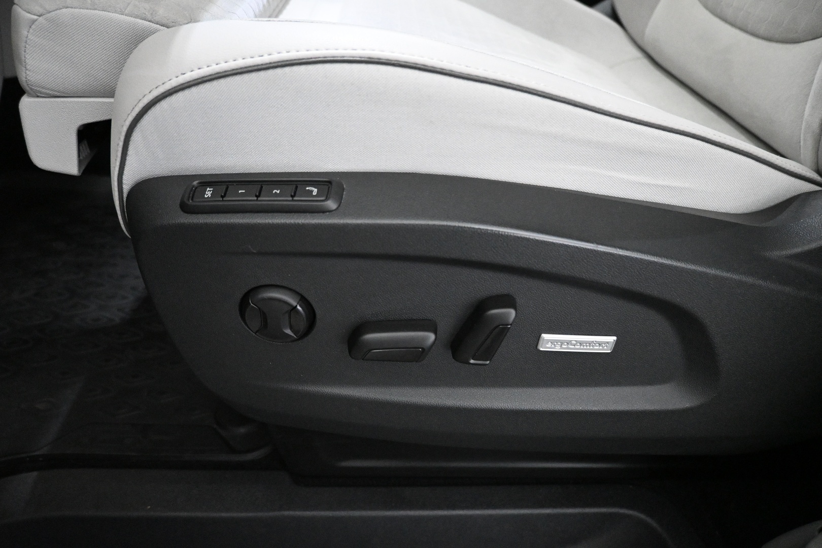 VOLKSWAGEN ID. Buzz 2023
