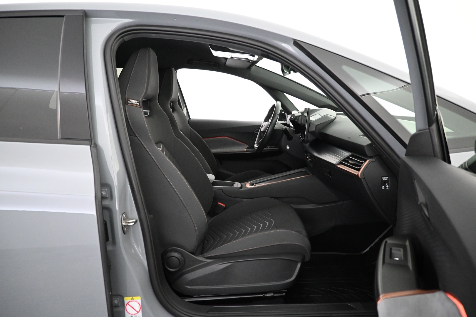 CUPRA Born 2023