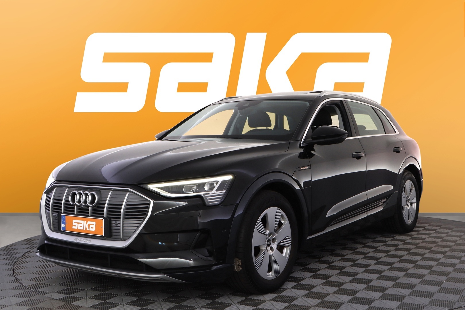 AUDI e-tron 2022