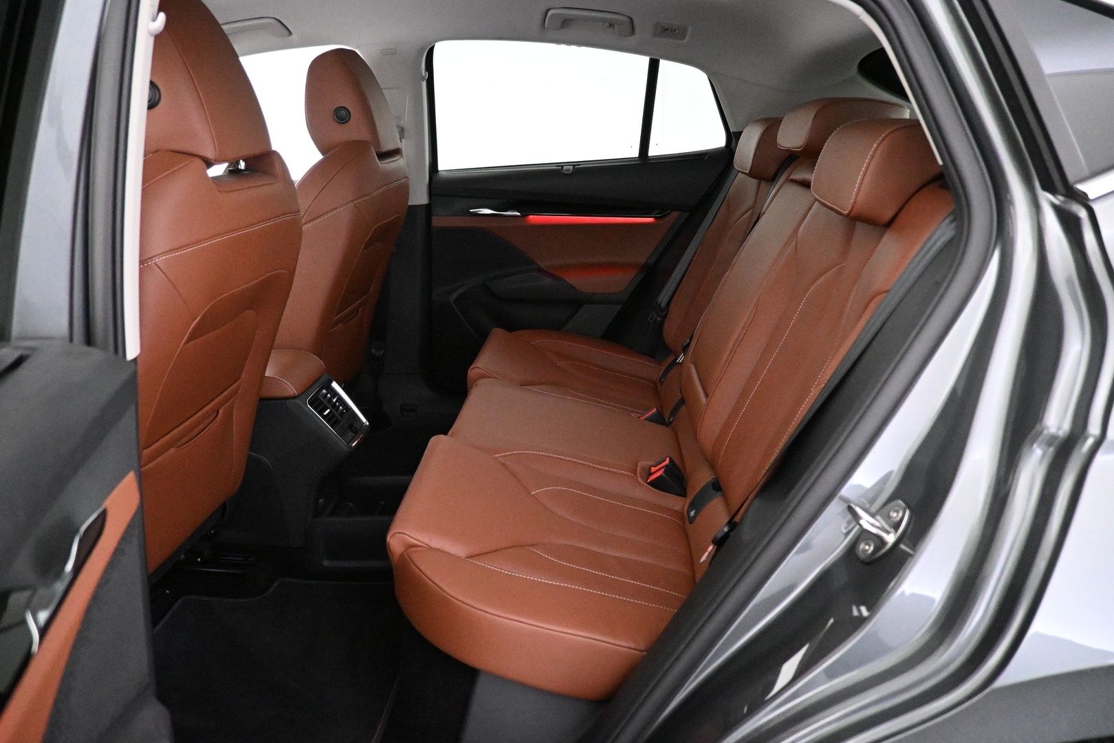 SKODA Enyaq 2024