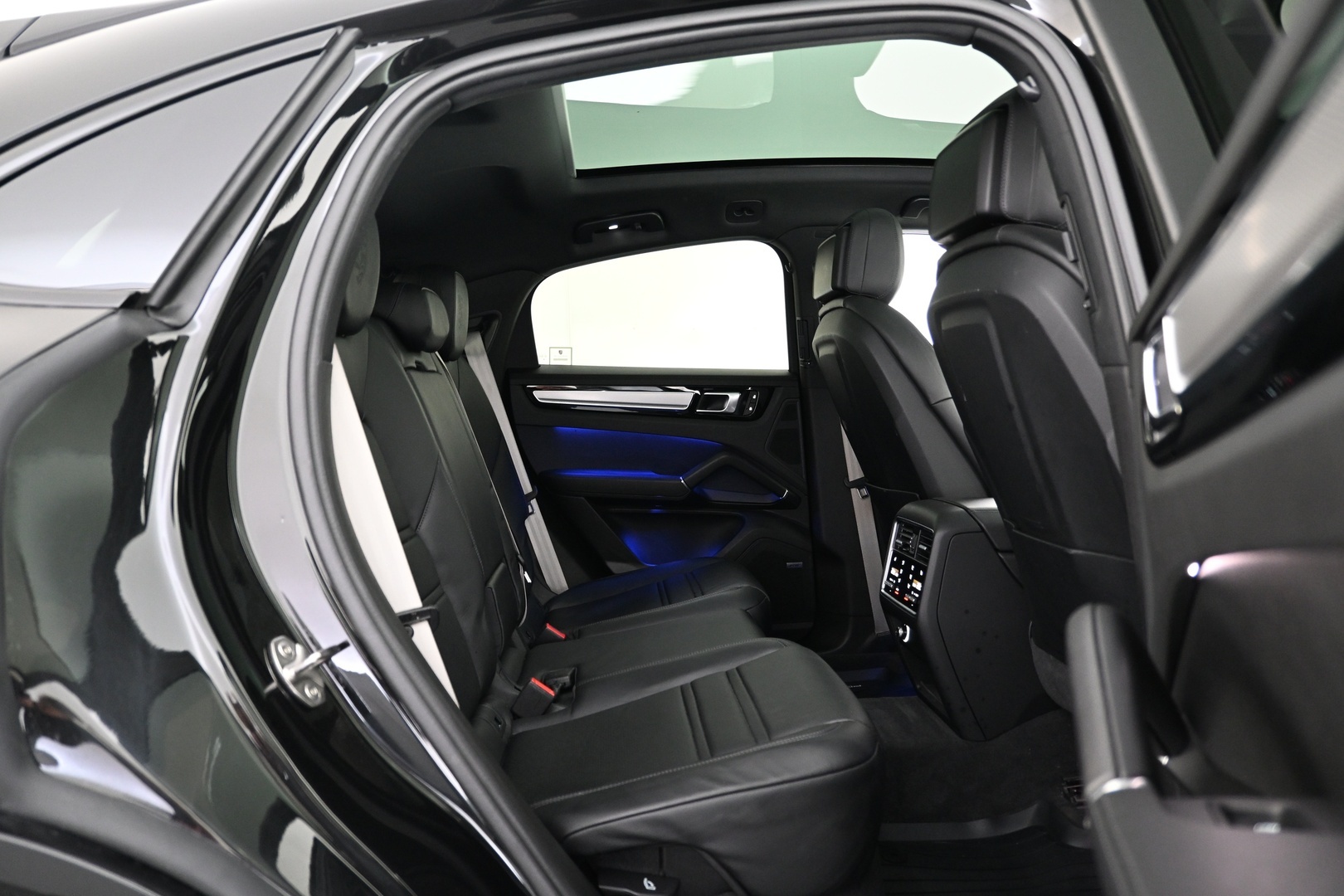 PORSCHE Cayenne 2023