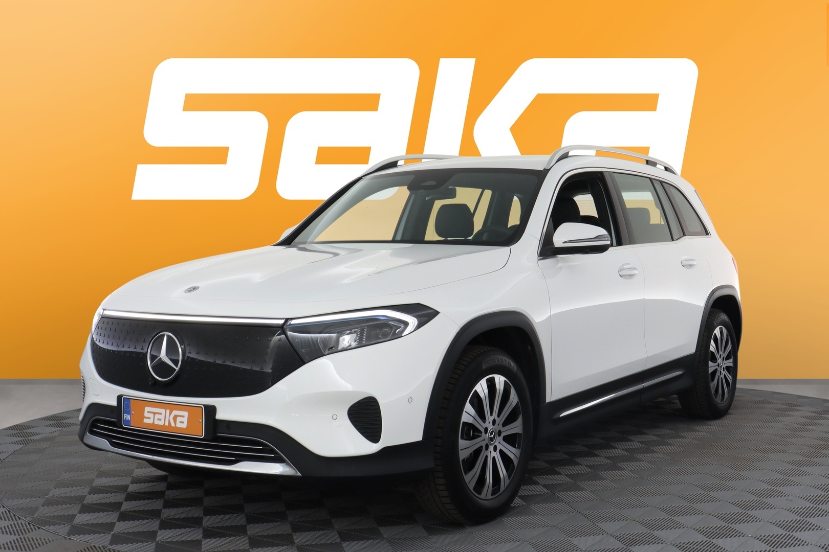 MERCEDES-BENZ EQB 2025