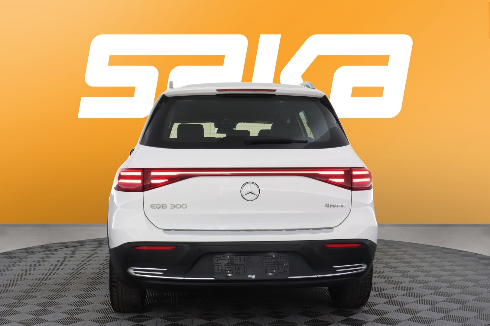 MERCEDES-BENZ EQB 2025
