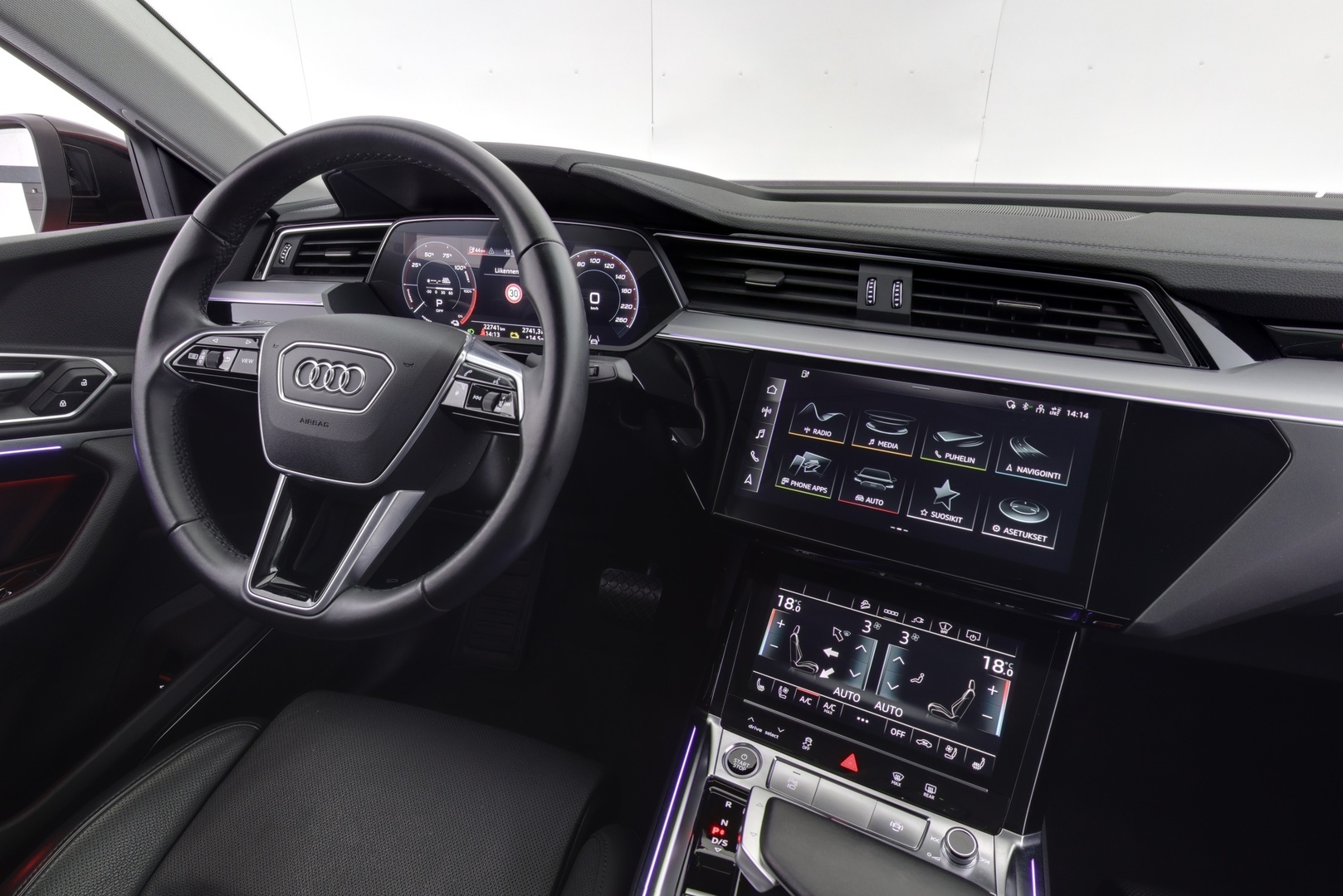 AUDI e-tron 2022