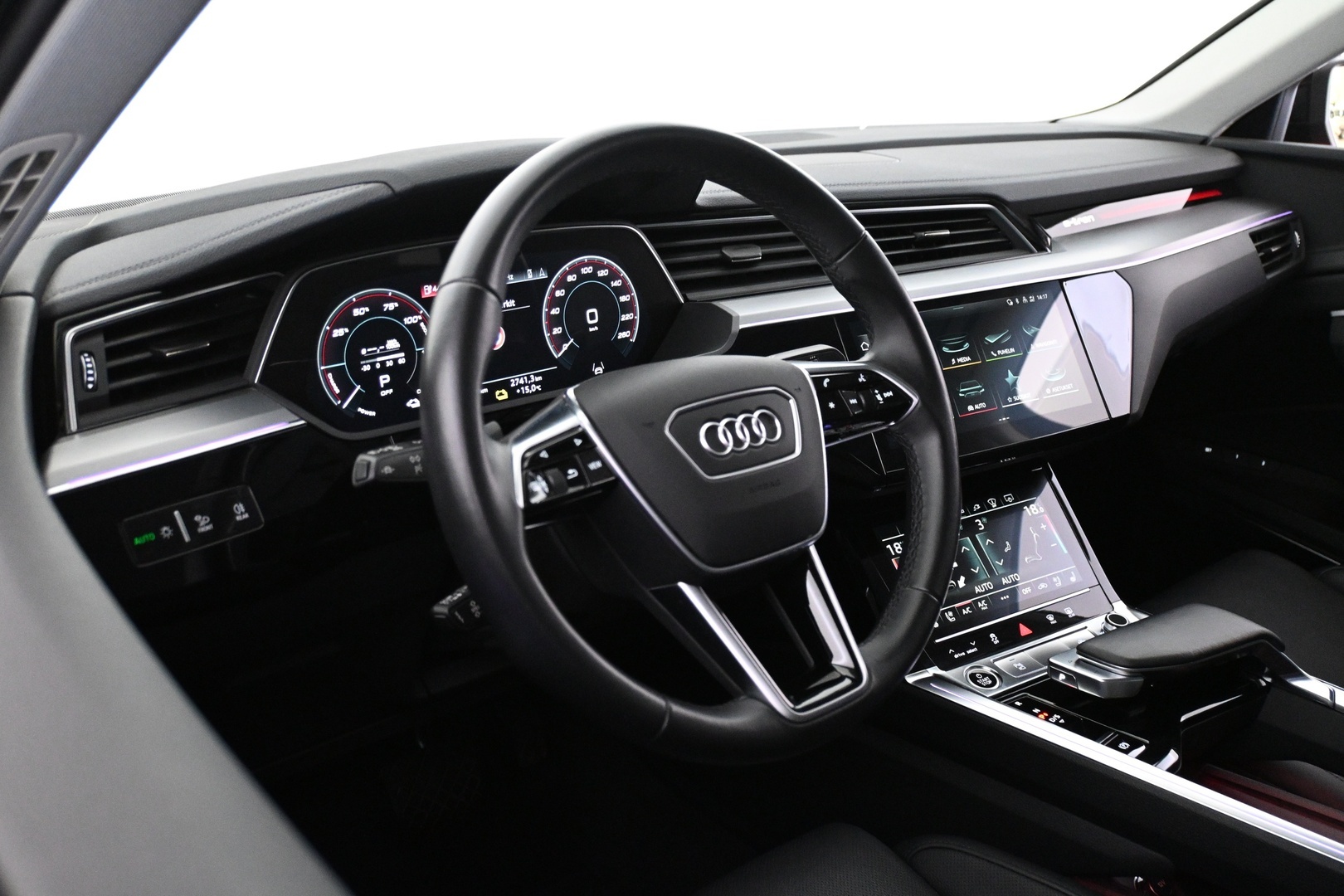 AUDI e-tron 2022