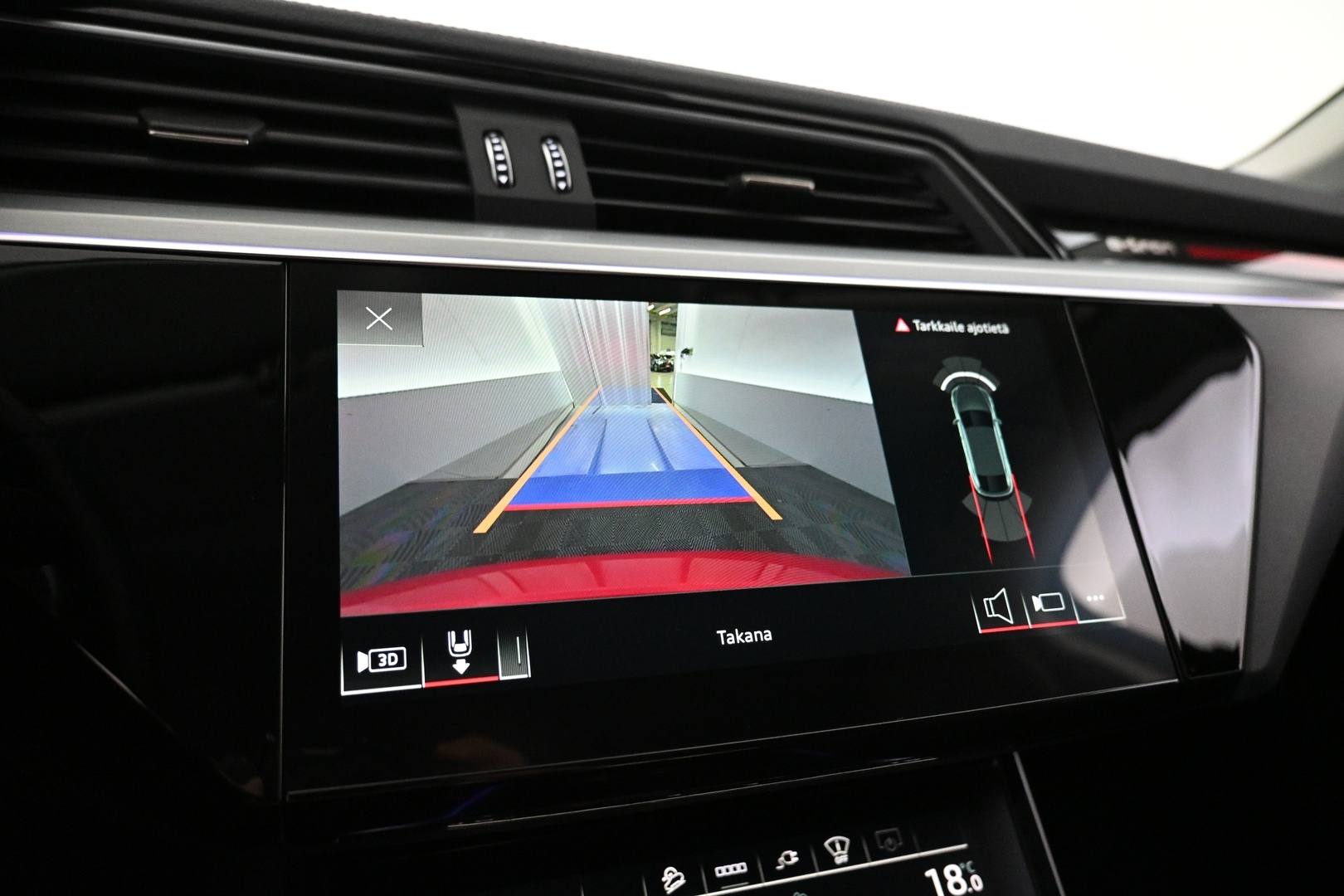 AUDI e-tron 2022