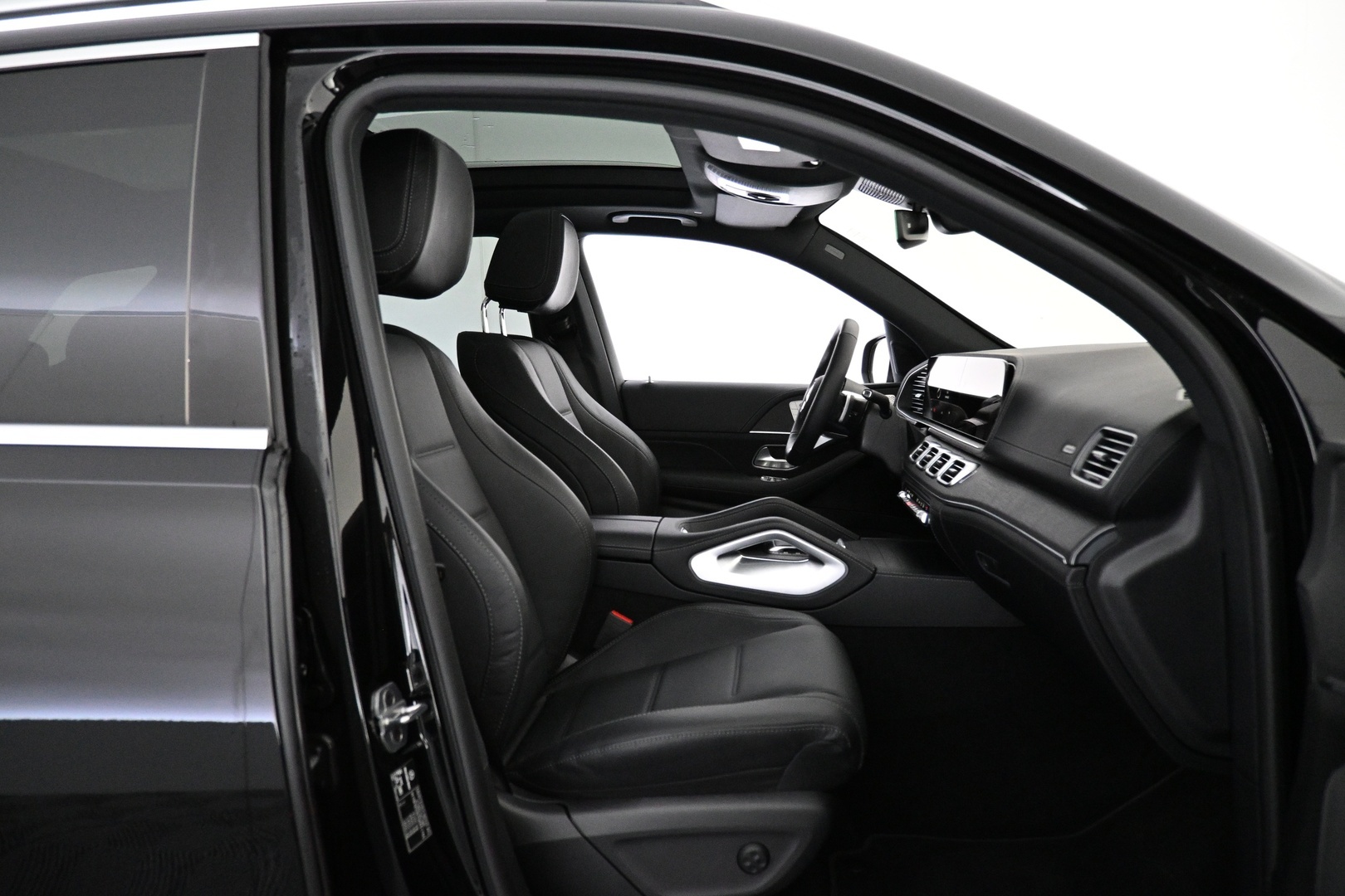 MERCEDES-BENZ GLE 2025