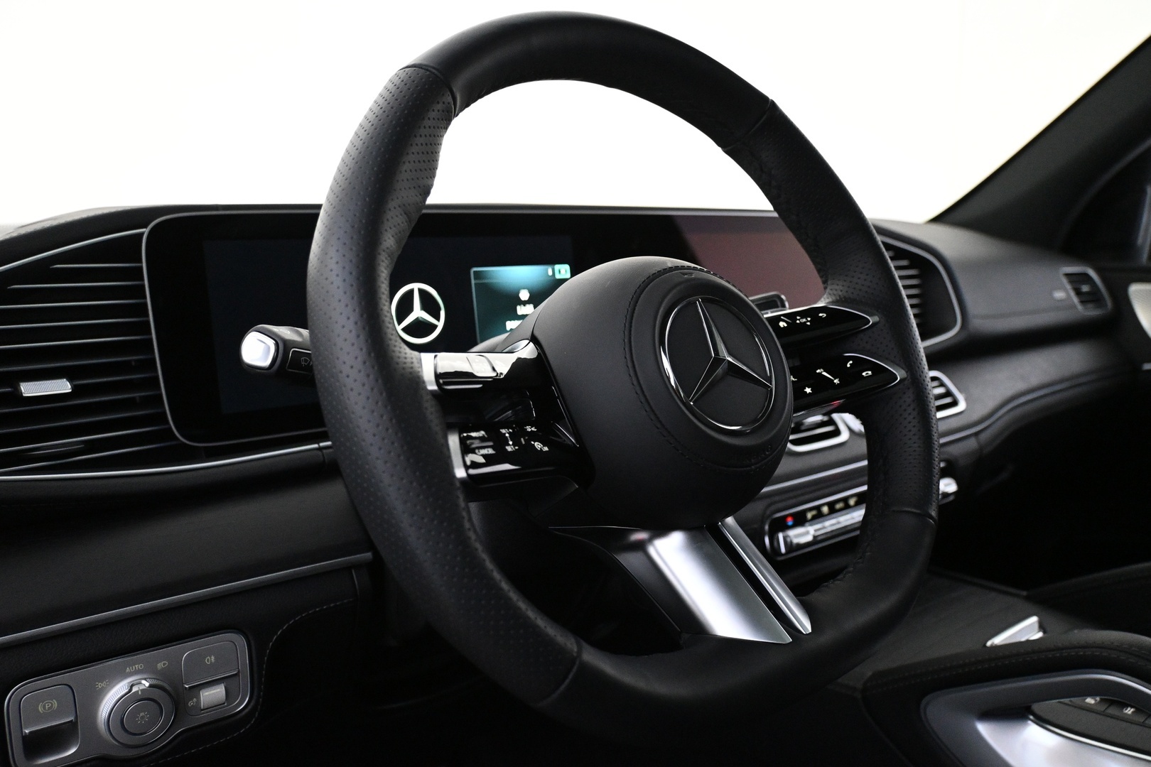 MERCEDES-BENZ GLE 2025