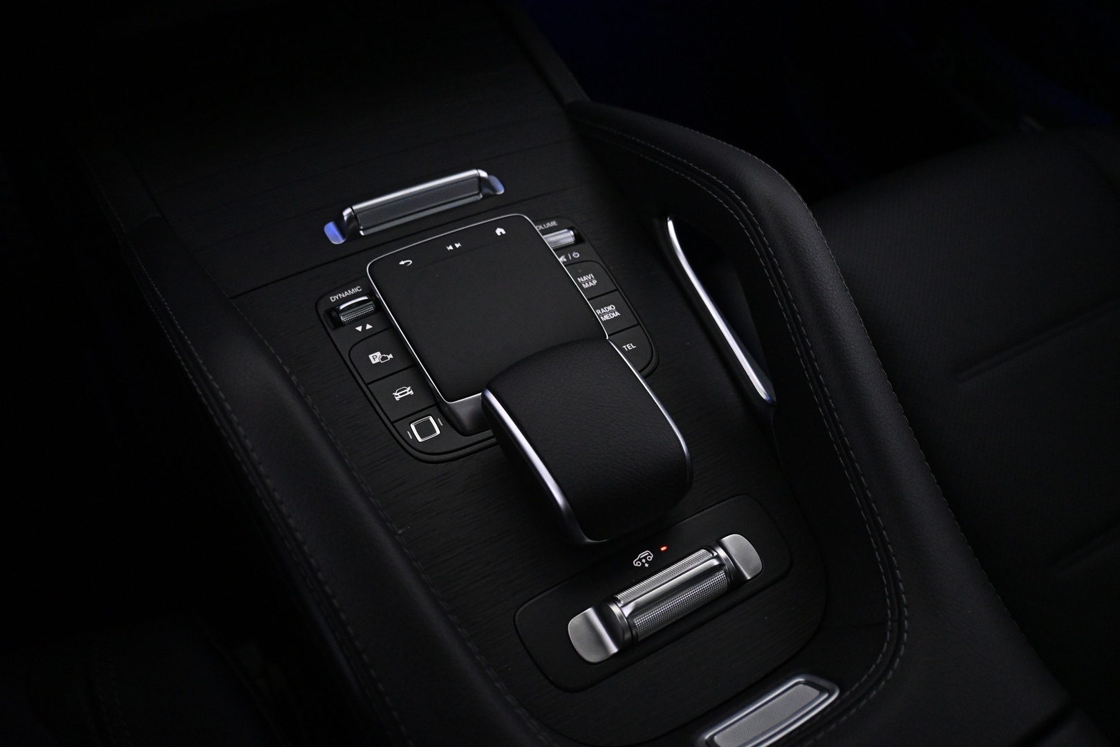 MERCEDES-BENZ GLE 2025