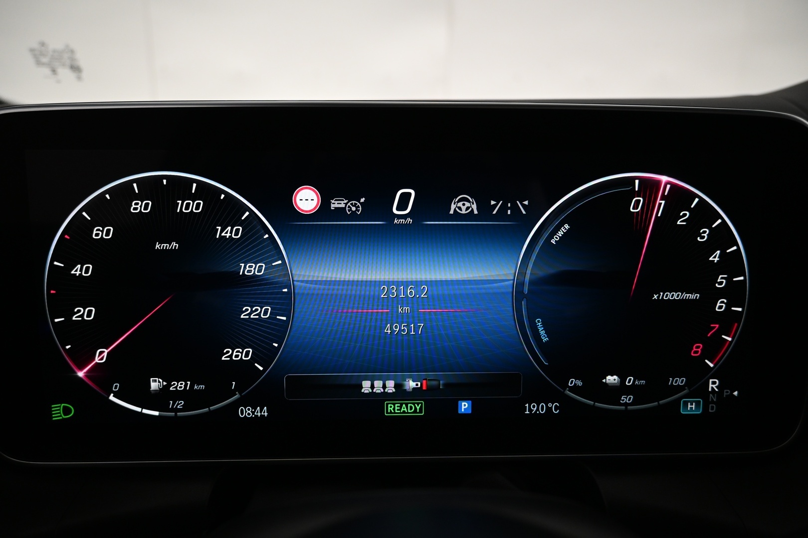 MERCEDES-BENZ GLC 2023