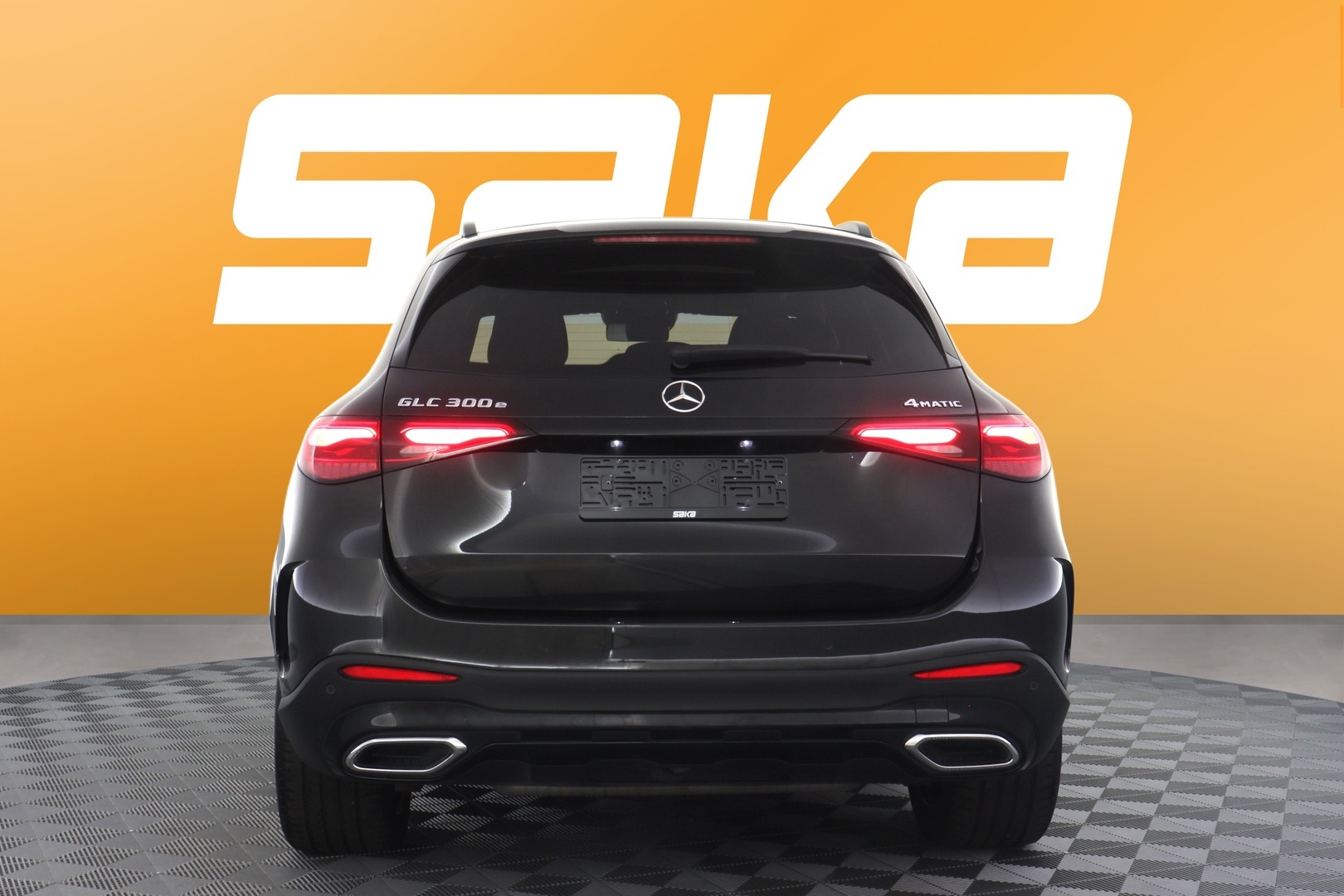 MERCEDES-BENZ GLC 2023