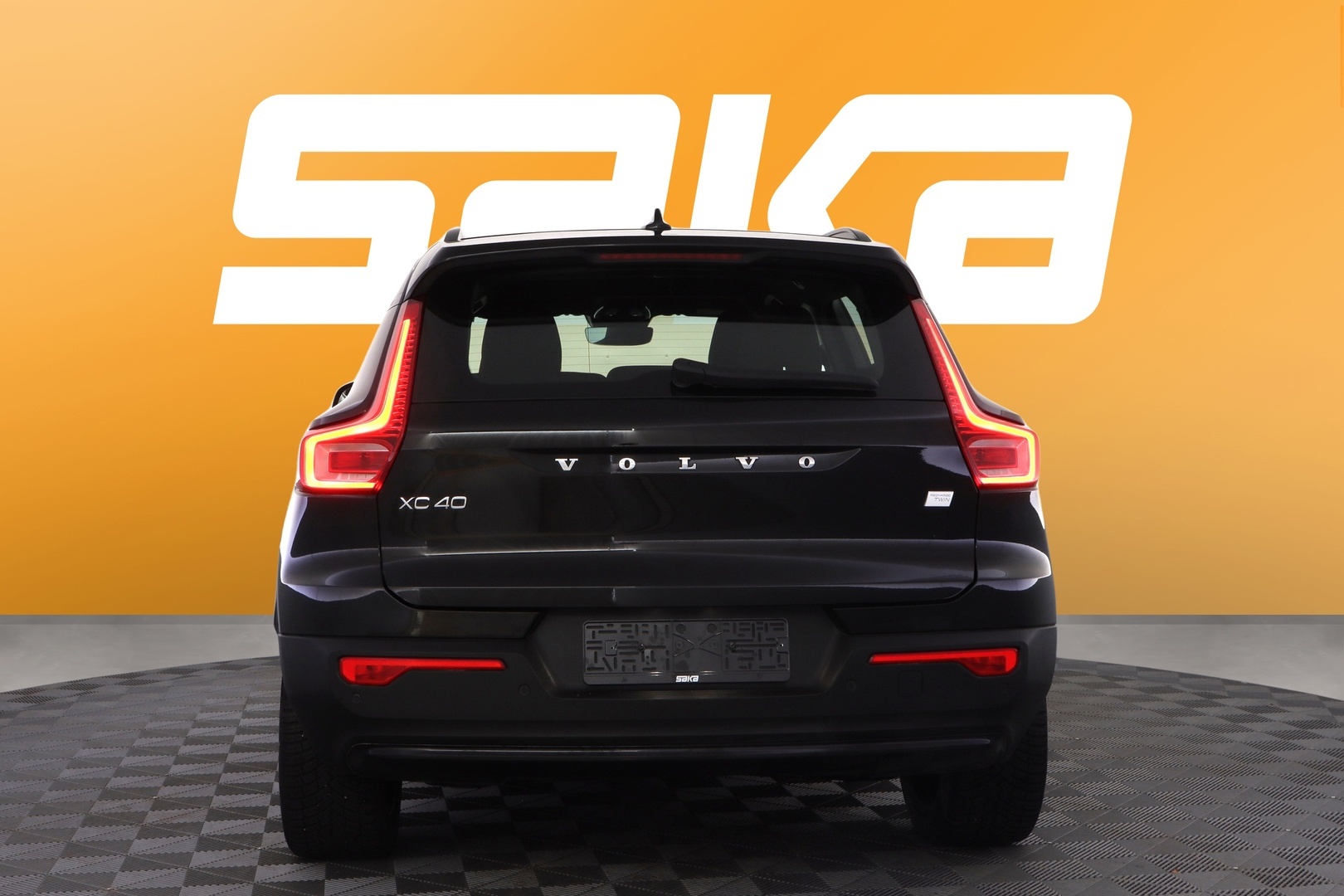 VOLVO XC40 2023
