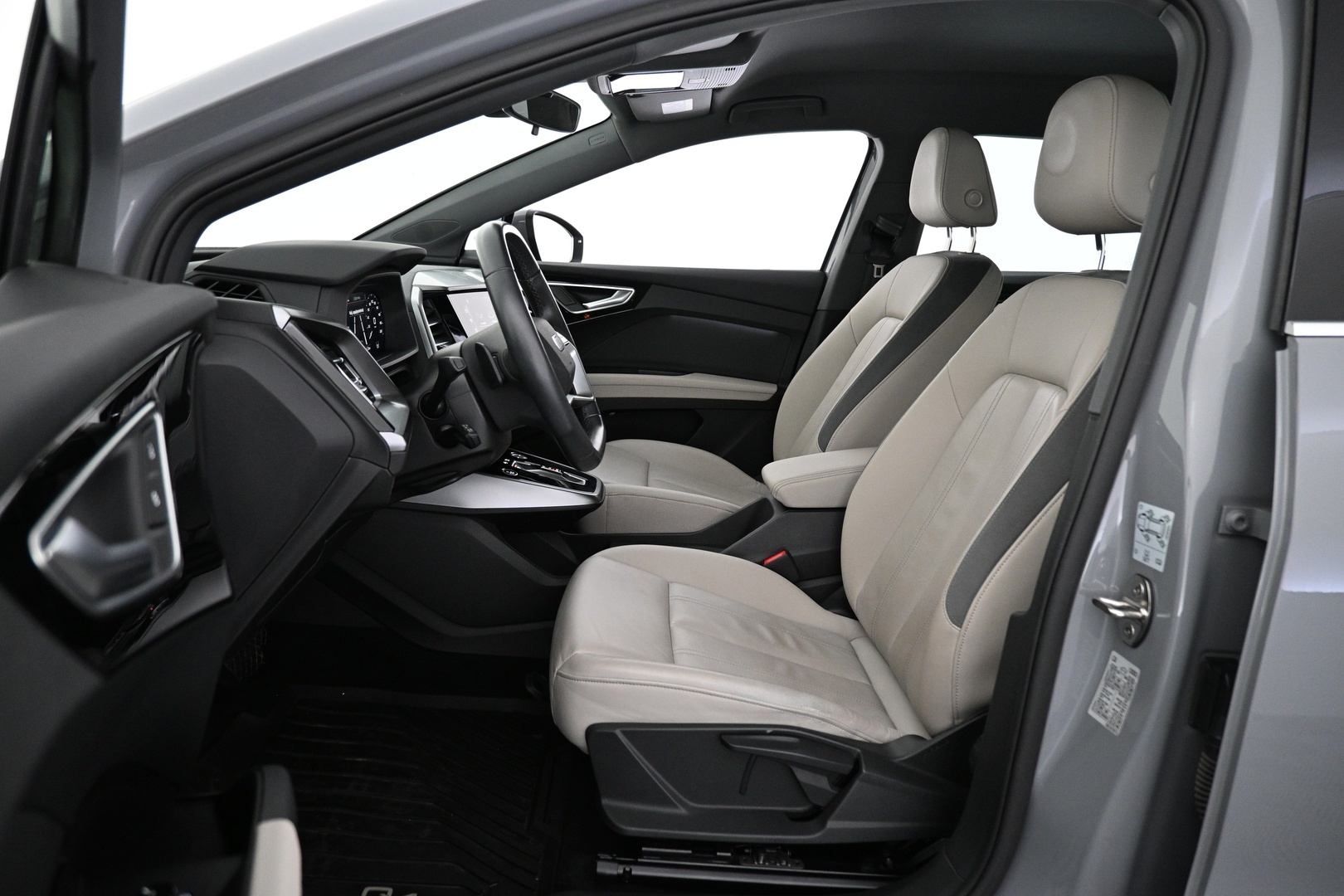 AUDI Q4 e-tron 2023